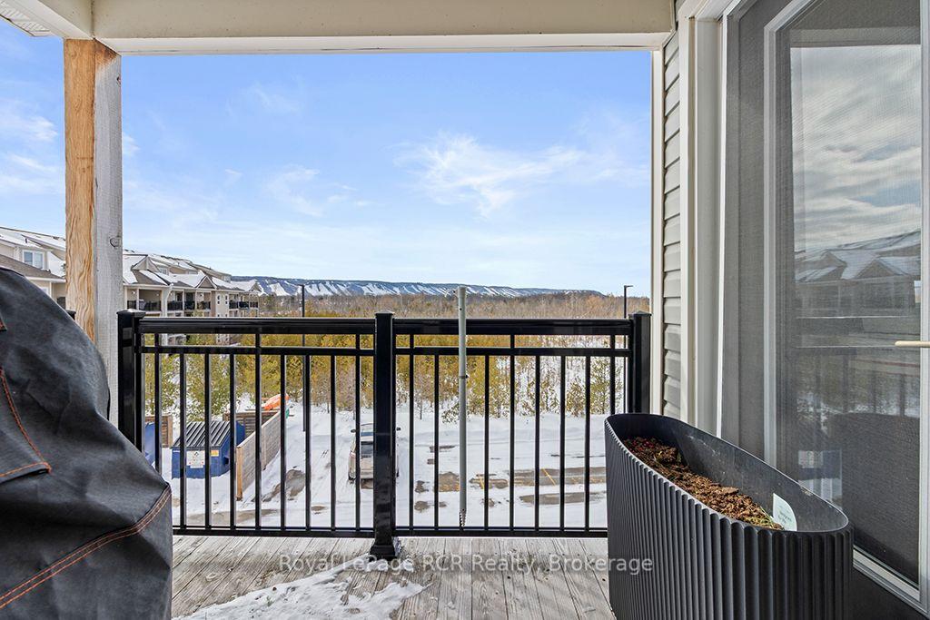 Photo 7 of 7 Anchorage Crescent, Collingwood — HOMEH