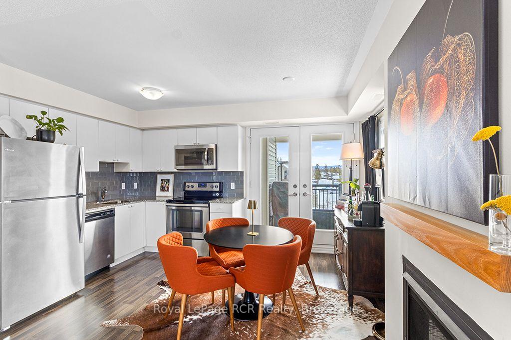 Photo 9 of 7 Anchorage Crescent, Collingwood — HOMEH