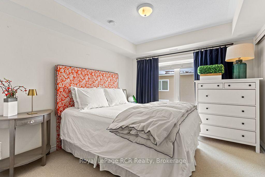 Photo 19 of 7 Anchorage Crescent, Collingwood — HOMEH