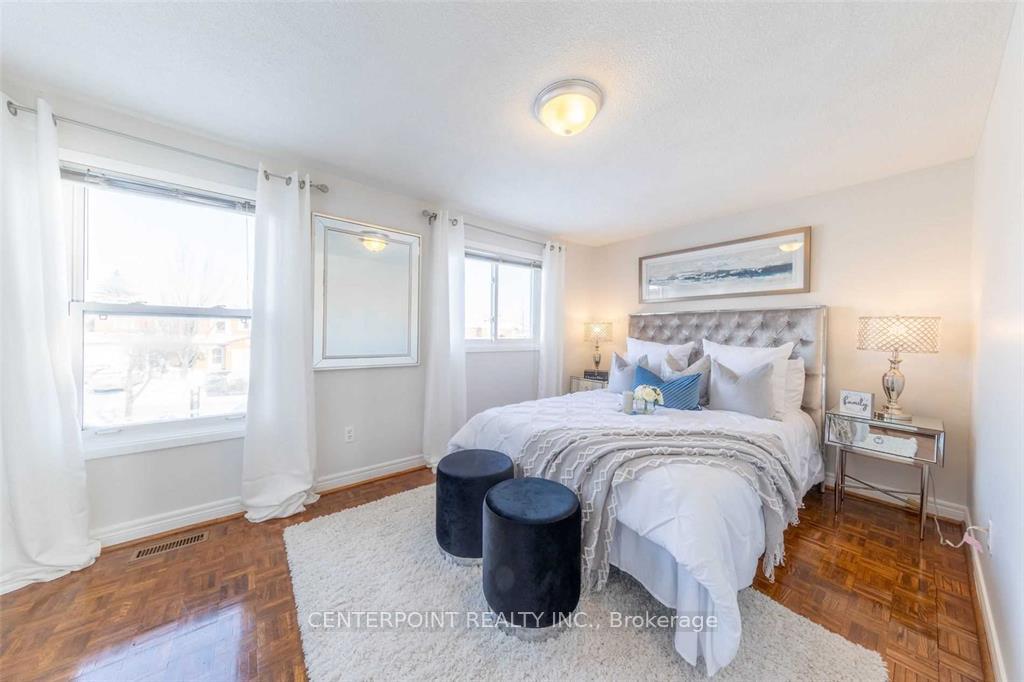 Photo 6 of 120 Dunbar Crescent, Markham, Milliken Mills East — HOMEH