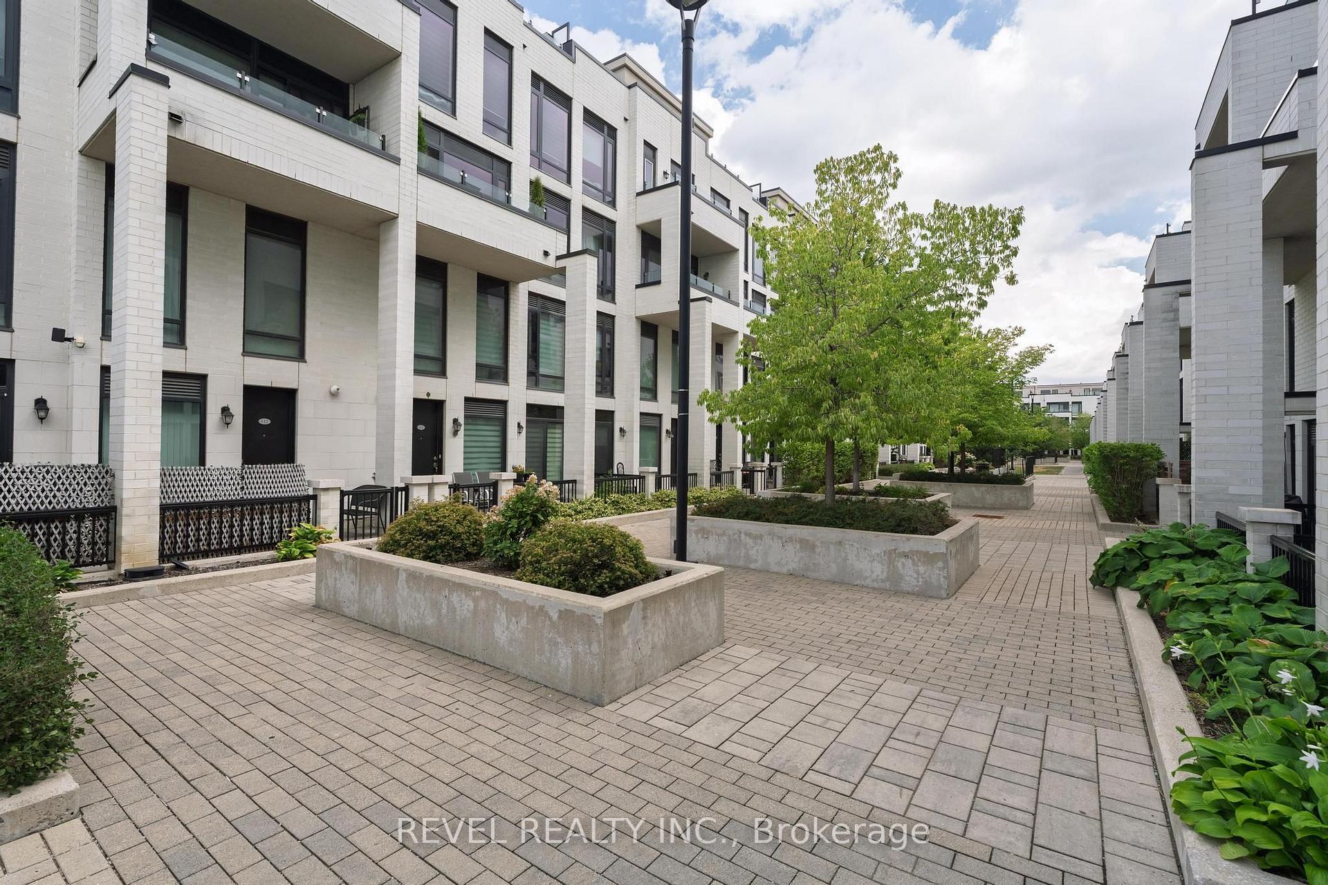 Photo 2 of Unit 108, 136 Widdicombe Hill Boulevard, Etobicoke, Willowridge-Martingrove-Richview — HOMEH