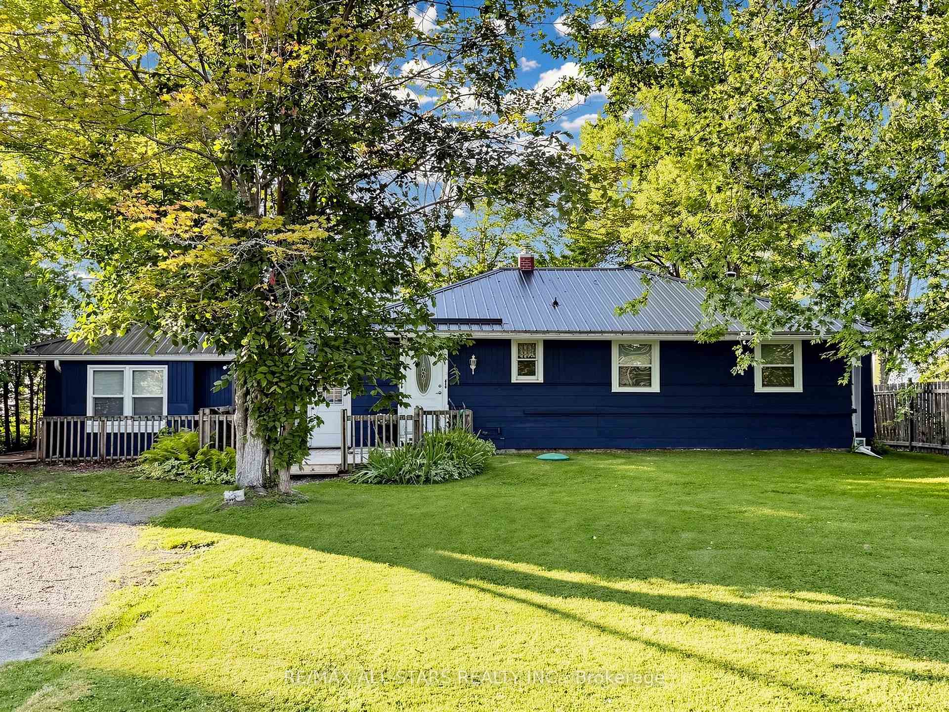 Photo 1 of 62 Irving Drive, Georgina, Pefferlaw — HOMEH