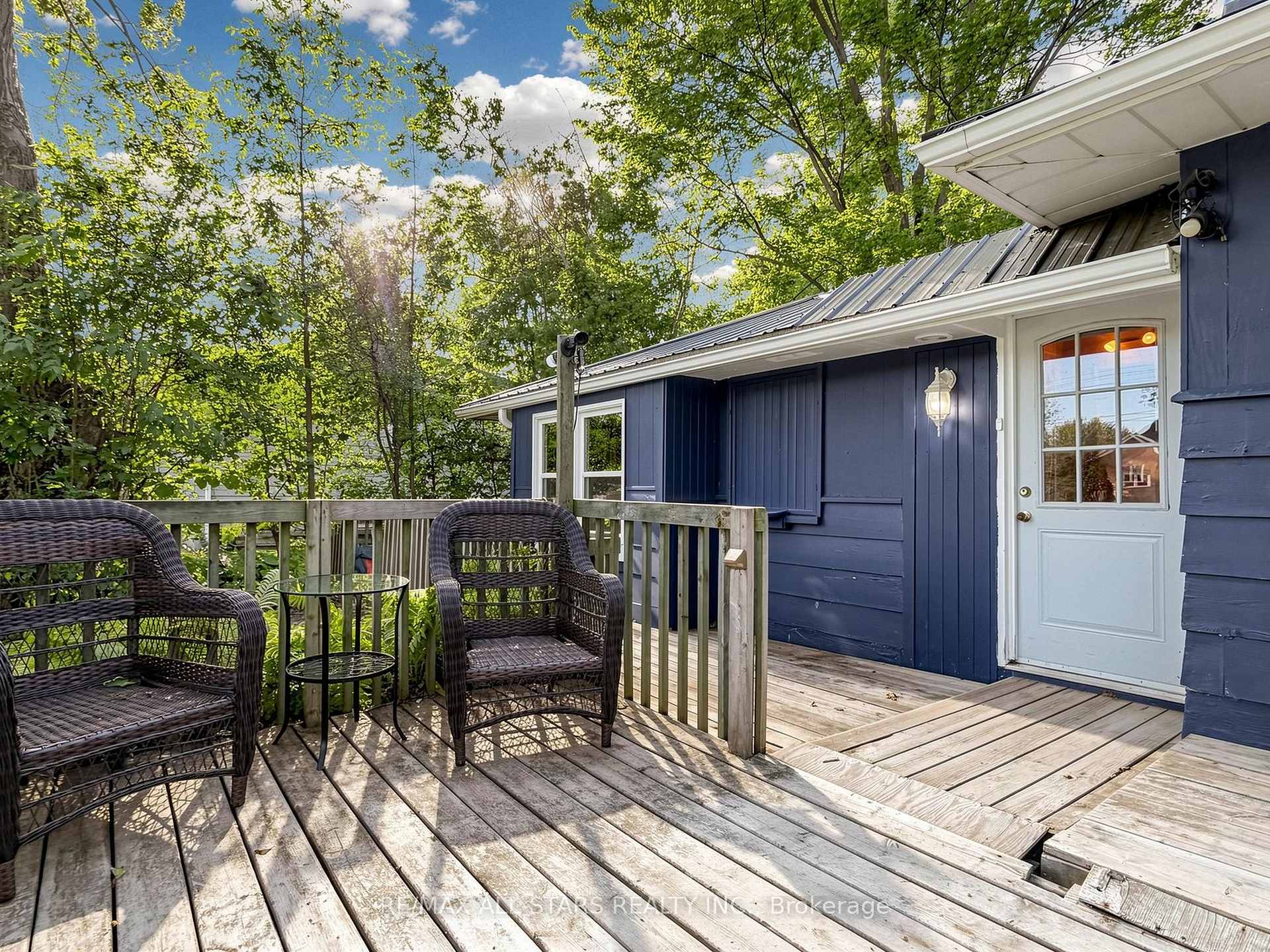 Photo 34 of 62 Irving Drive, Georgina, Pefferlaw — HOMEH