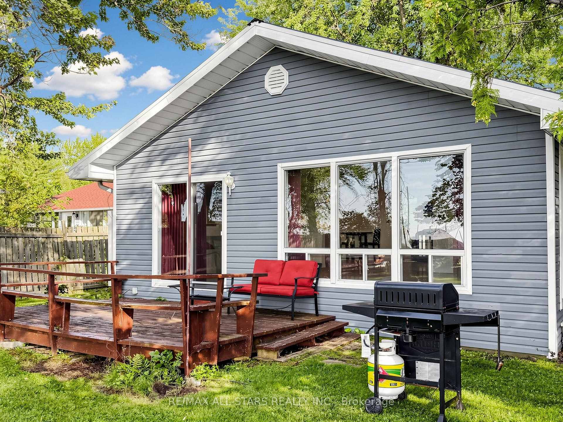 Photo 36 of 62 Irving Drive, Georgina, Pefferlaw — HOMEH