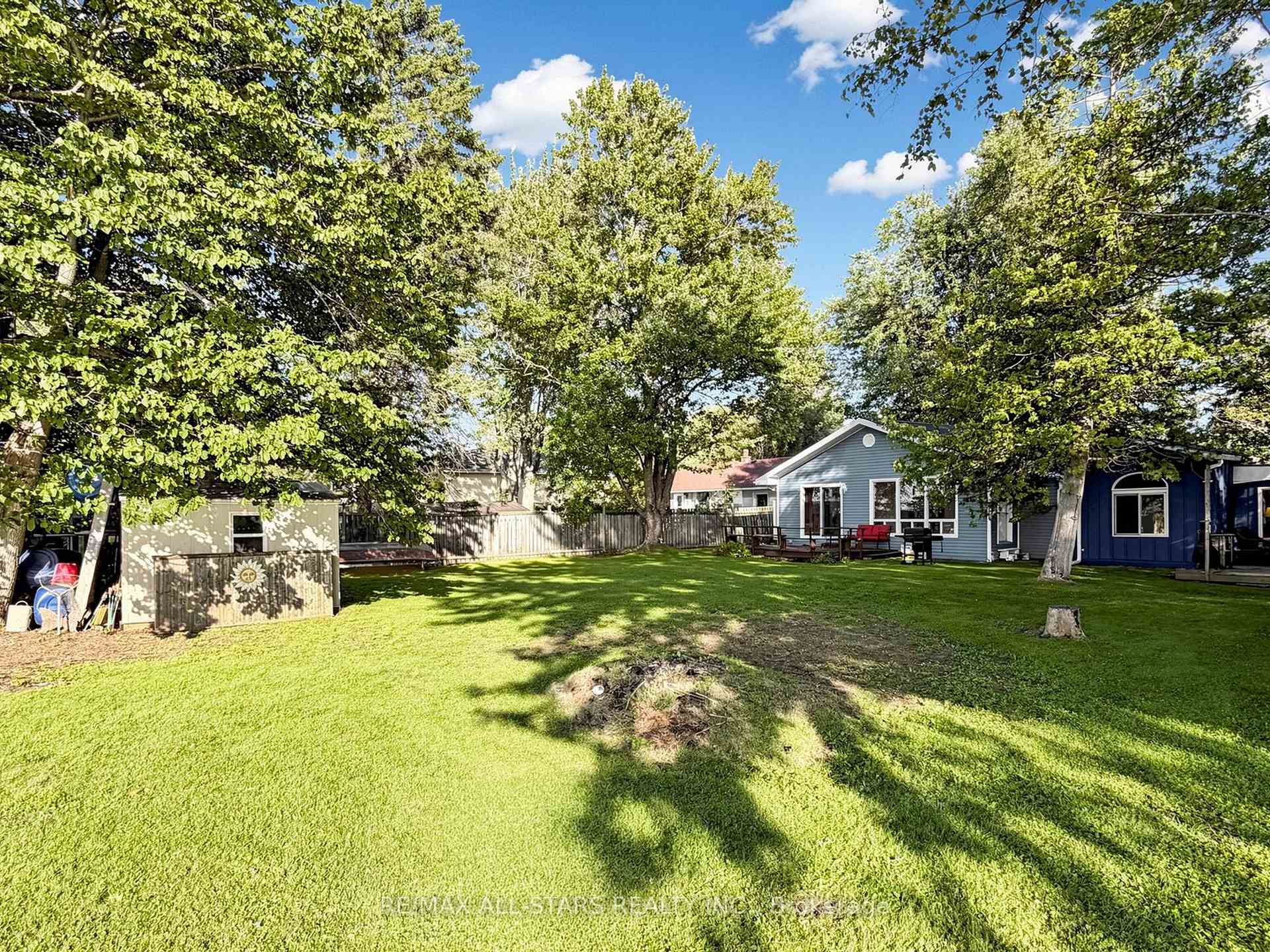 Photo 39 of 62 Irving Drive, Georgina, Pefferlaw — HOMEH