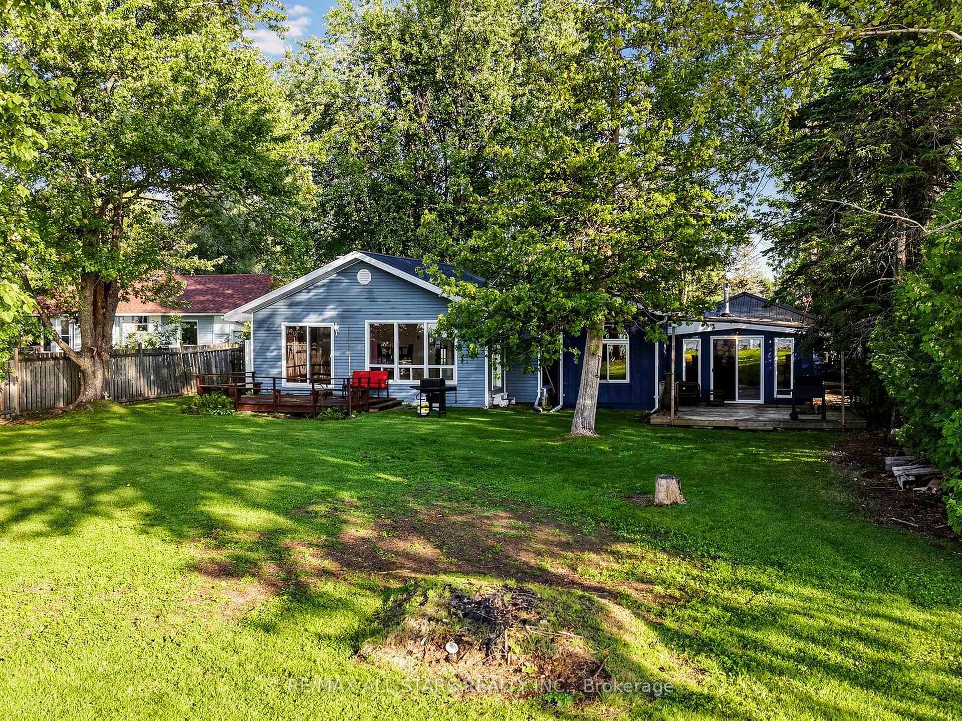 Photo 45 of 62 Irving Drive, Georgina, Pefferlaw — HOMEH