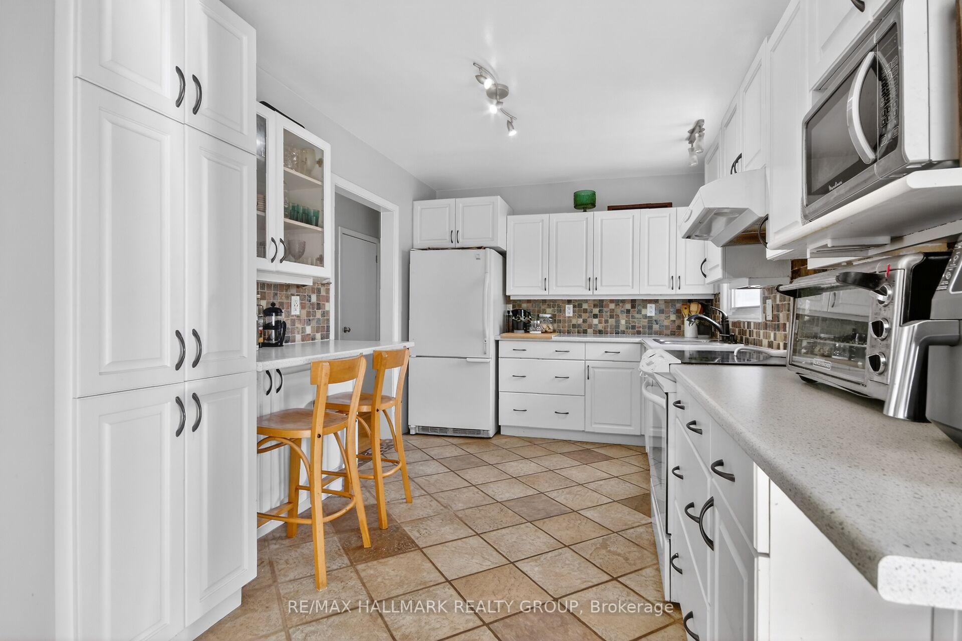Photo 16 of 2966 Linton Road, Ottawa, Riverside Park South — HOMEH