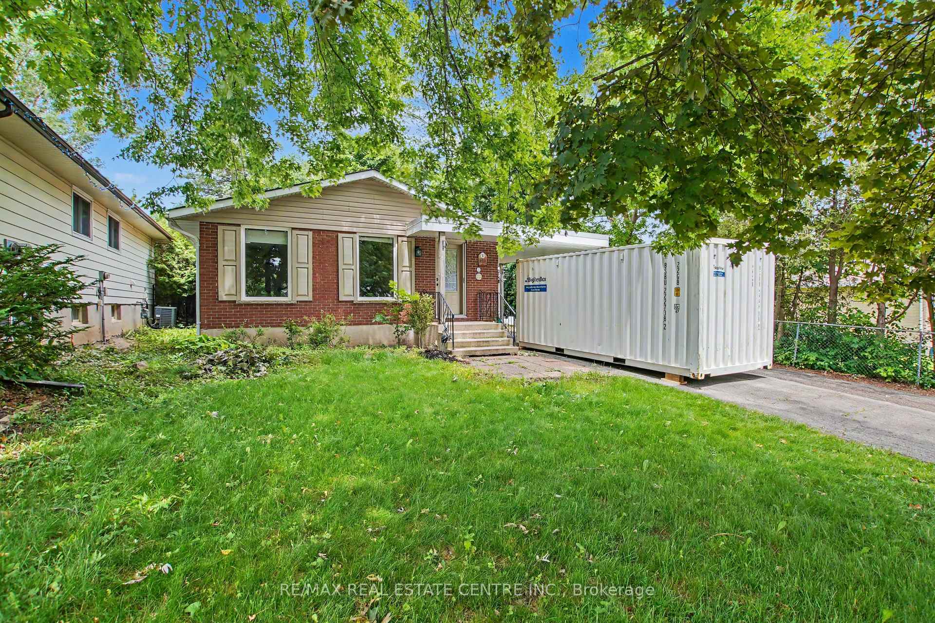 Photo 3 of 514 Havelock Drive, Waterloo, Lakeshore Village — HOMEH