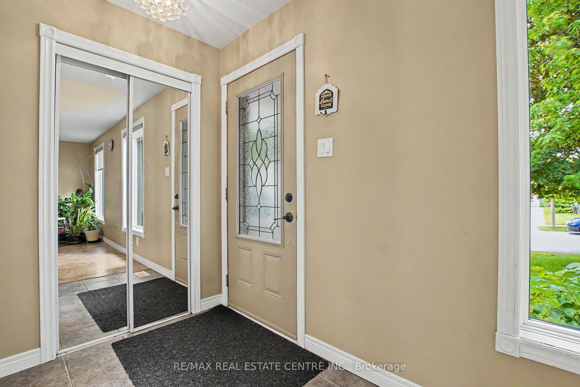 Photo 4 of 514 Havelock Drive, Waterloo, Lakeshore Village — HOMEH