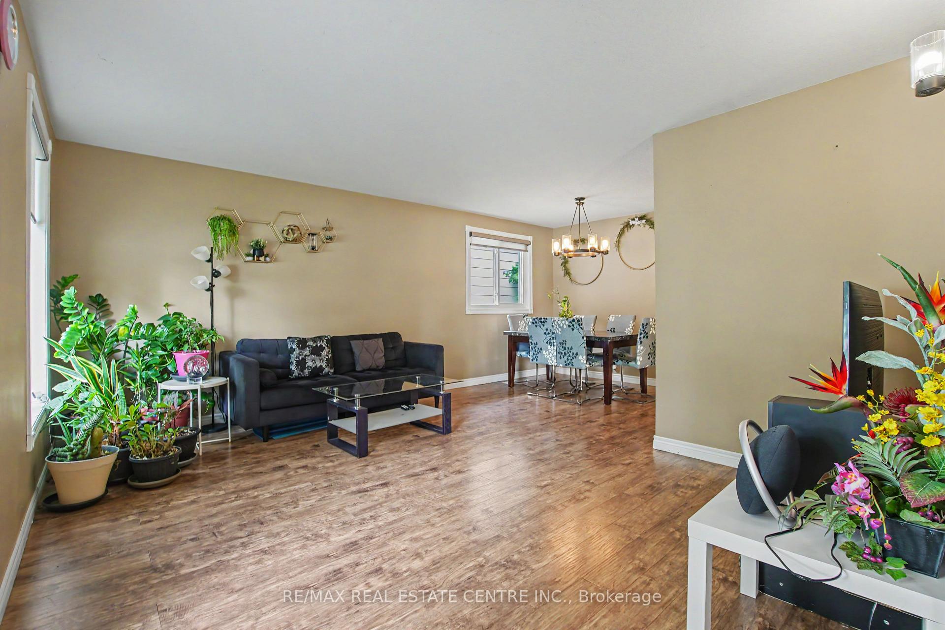 Photo 5 of 514 Havelock Drive, Waterloo, Lakeshore Village — HOMEH