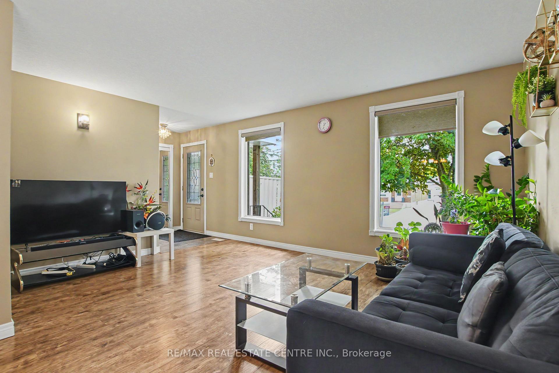 Photo 7 of 514 Havelock Drive, Waterloo, Lakeshore Village — HOMEH