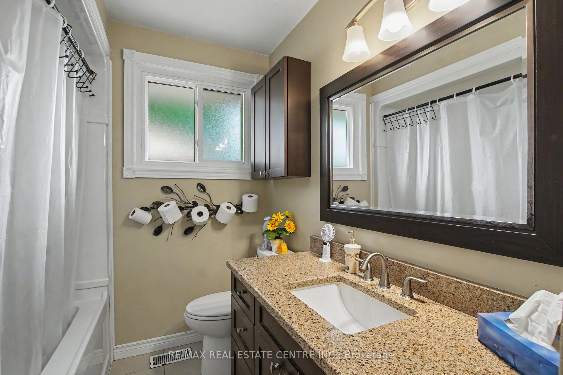 Photo 12 of 514 Havelock Drive, Waterloo, Lakeshore Village — HOMEH
