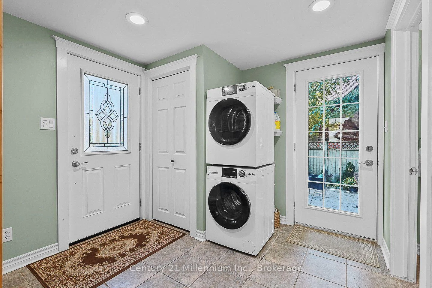 Photo 76 of 169 5th A Street E, Owen Sound — HOMEH