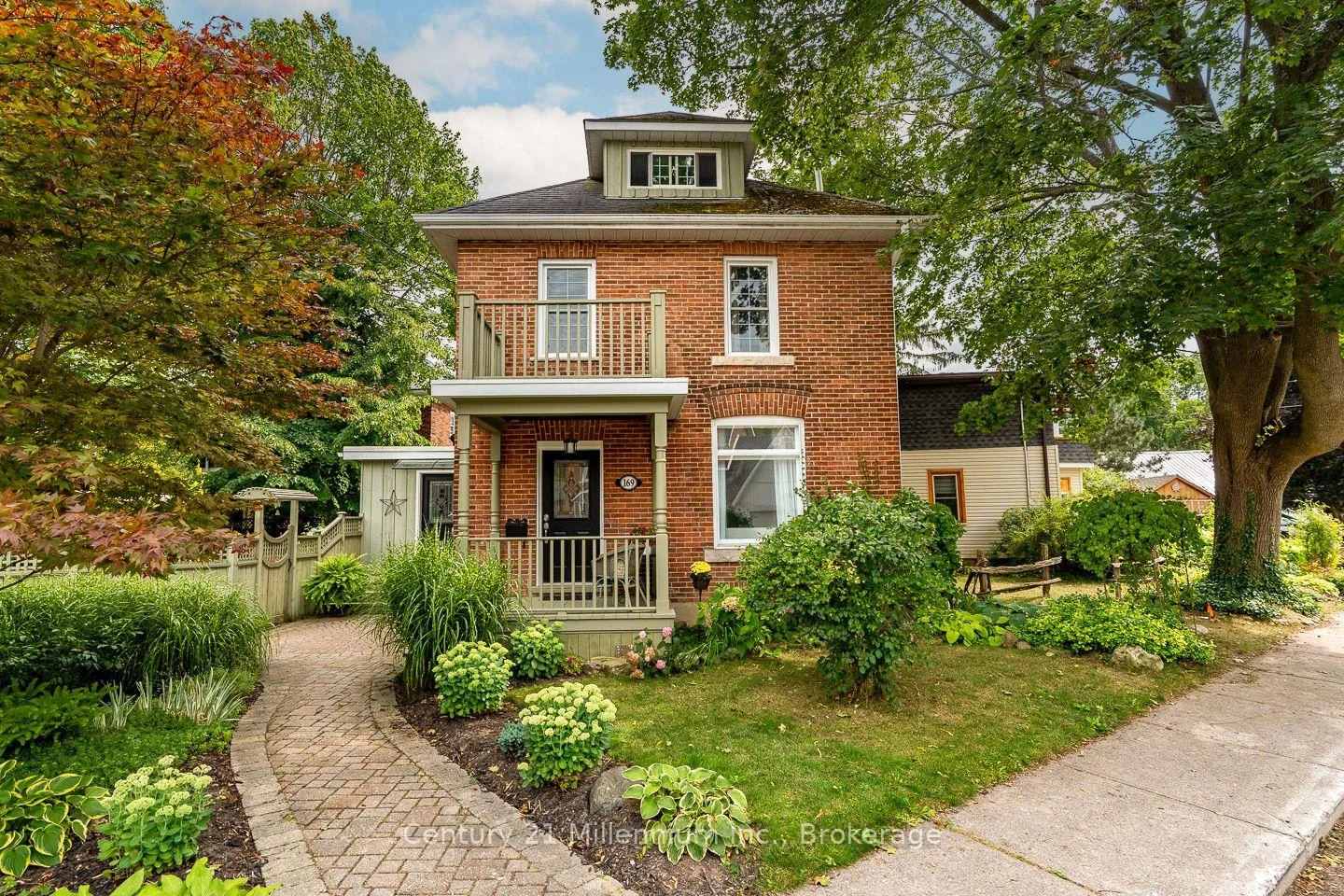 Photo of 169 5th A Street E