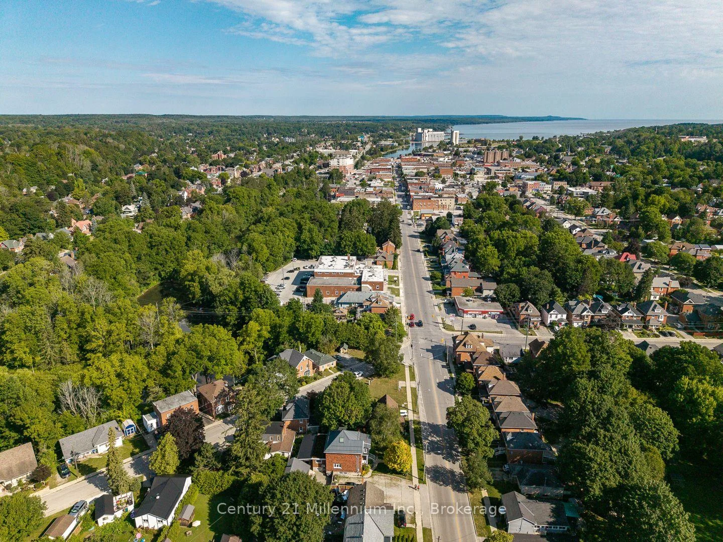 Photo 9 of 169 5th A Street E, Owen Sound — HOMEH