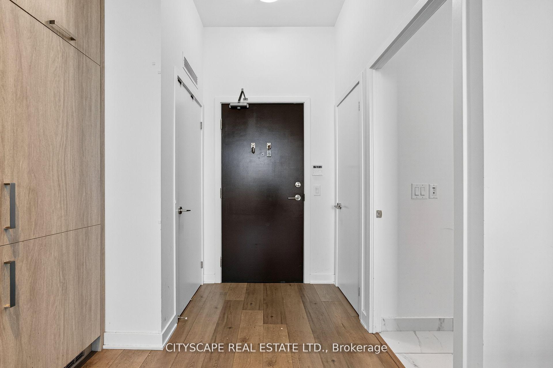 Photo 12 of Unit 210, 60 Honeycrisp Crescent, Vaughan, Vaughan Corporate Centre — HOMEH
