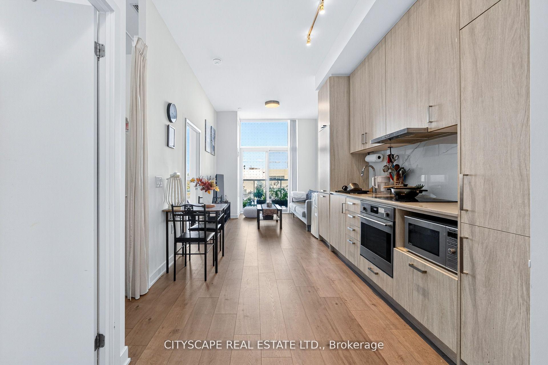 Photo 13 of Unit 210, 60 Honeycrisp Crescent, Vaughan, Vaughan Corporate Centre — HOMEH
