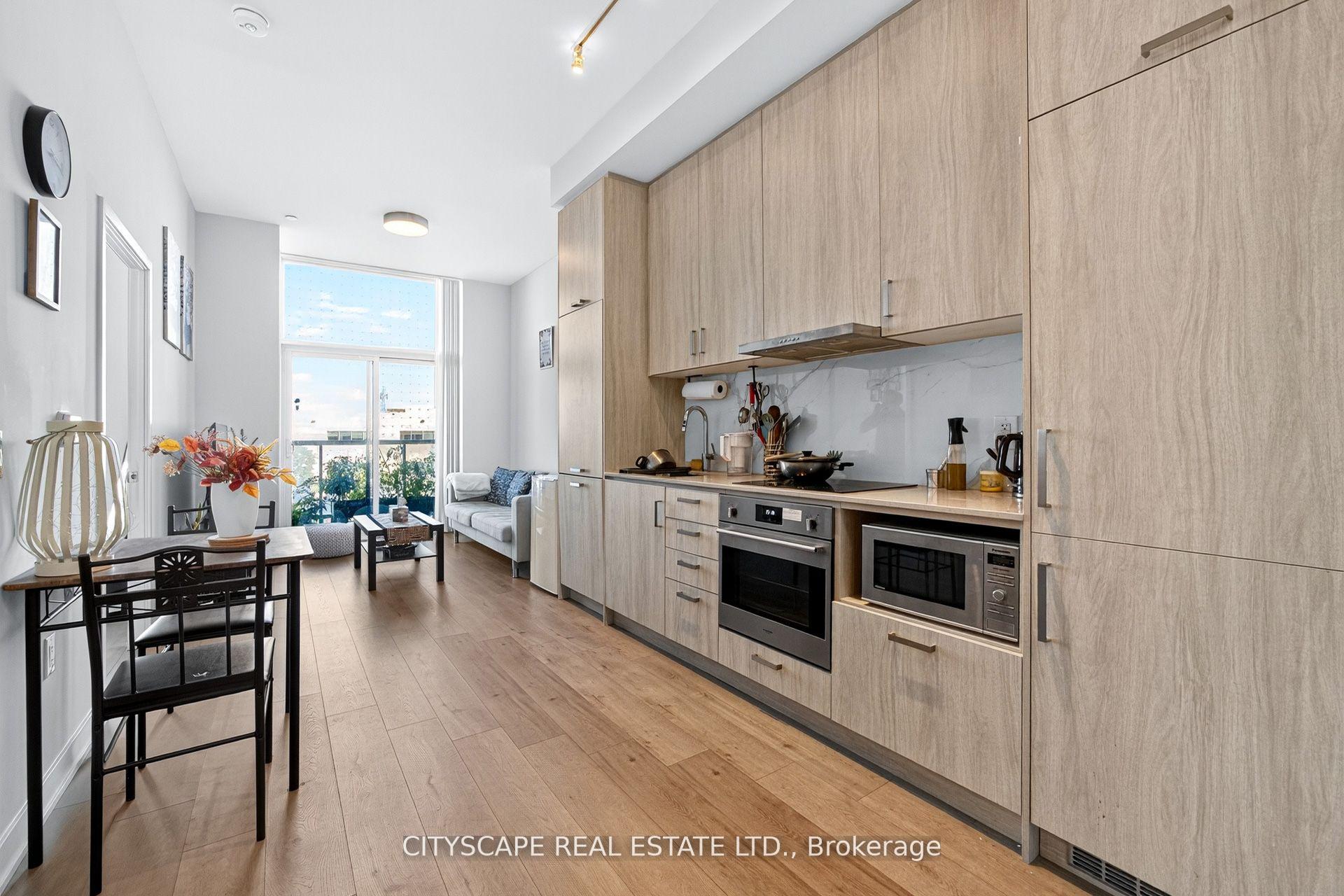 Photo 14 of Unit 210, 60 Honeycrisp Crescent, Vaughan, Vaughan Corporate Centre — HOMEH