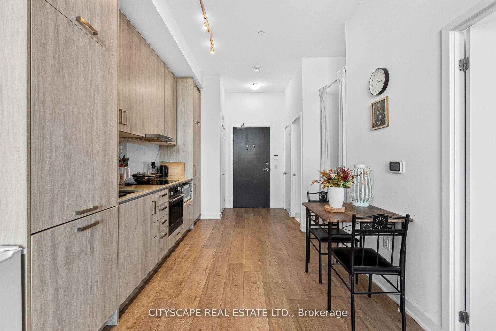 Photo 17 of Unit 210, 60 Honeycrisp Crescent, Vaughan, Vaughan Corporate Centre — HOMEH
