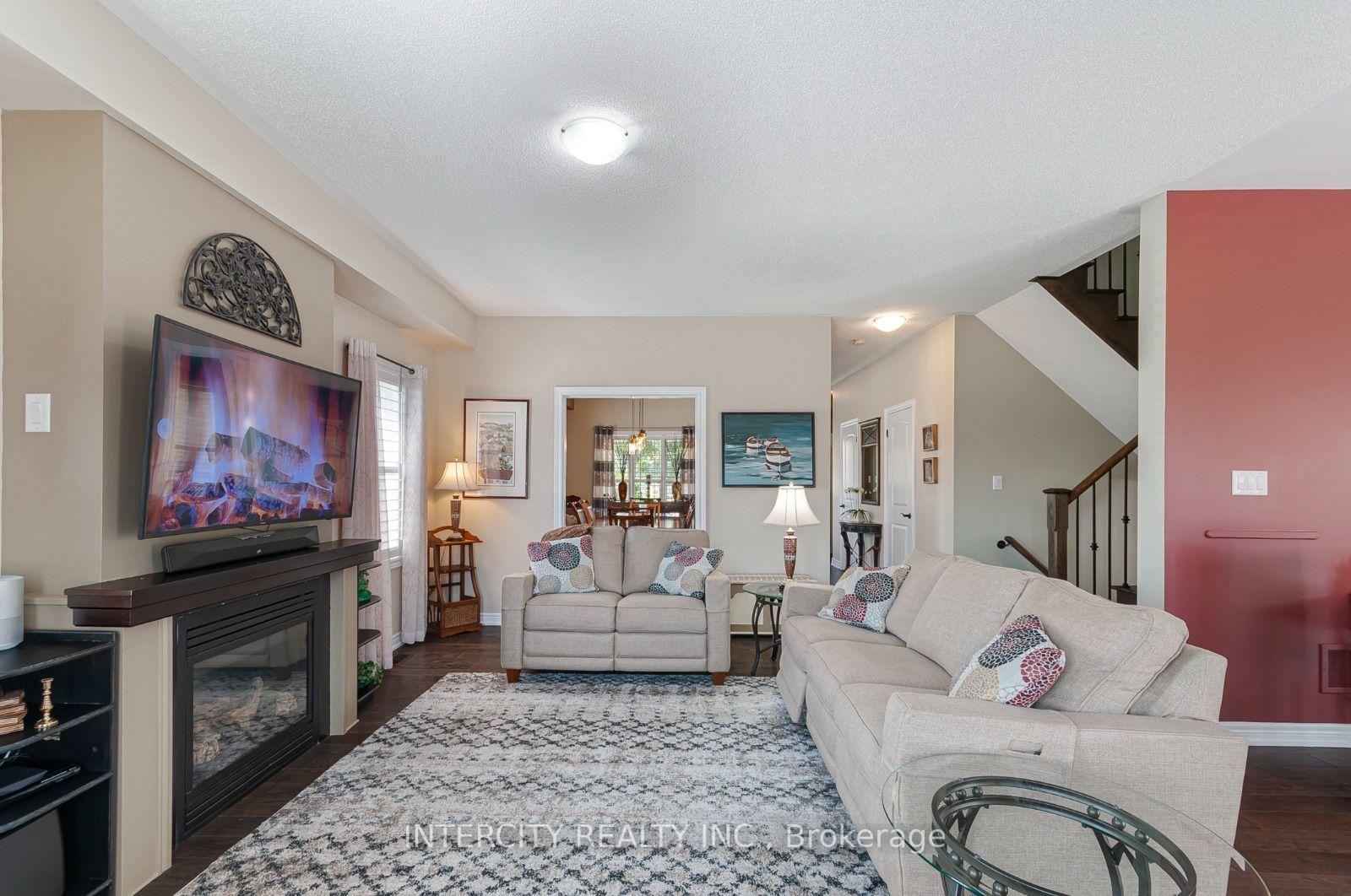 Photo 9 of 1359 Dallman Street, Innisfil, Lefroy — HOMEH