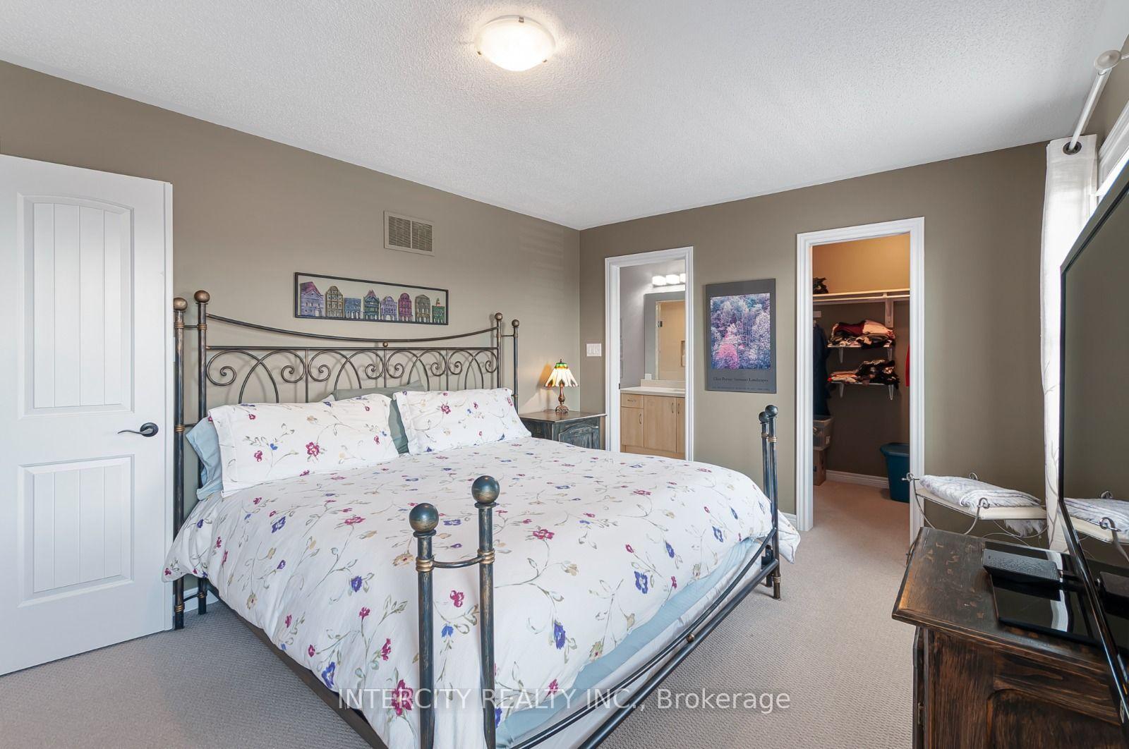 Photo 17 of 1359 Dallman Street, Innisfil, Lefroy — HOMEH