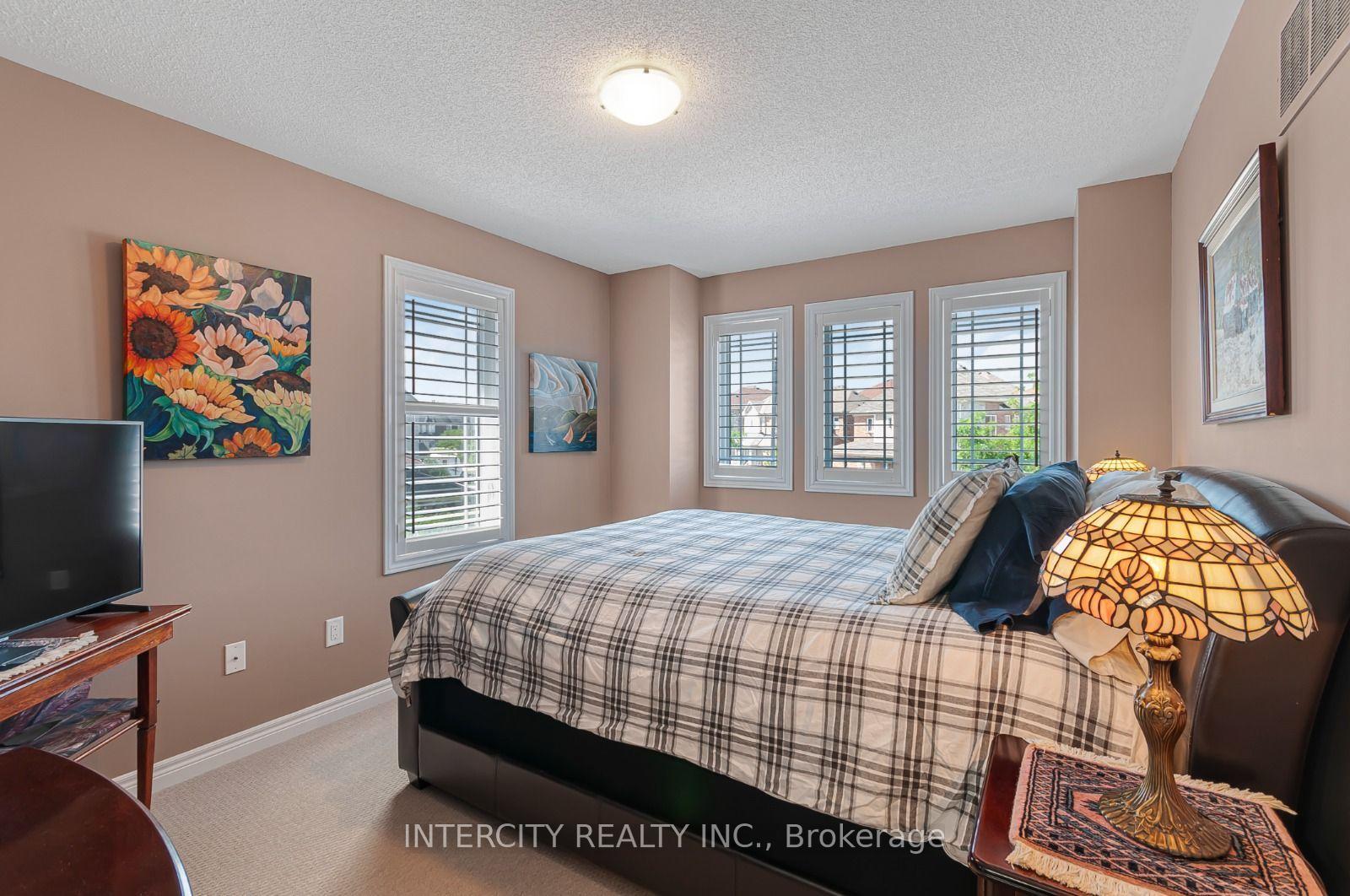 Photo 23 of 1359 Dallman Street, Innisfil, Lefroy — HOMEH