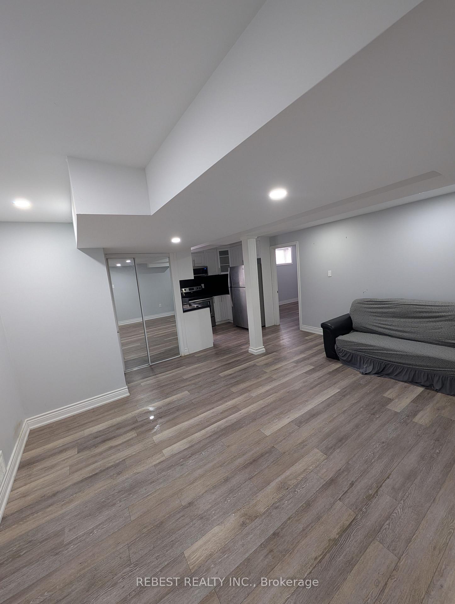 Photo 3 of Unit Basement, 2 Trillium Court, Brampton, Northgate — HOMEH