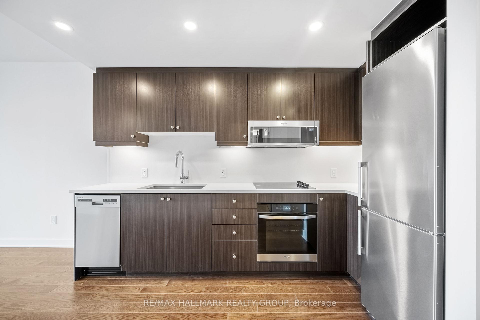 Photo 10 of Unit 1403, 340 Queen Street, Ottawa, Ottawa Centre — HOMEH