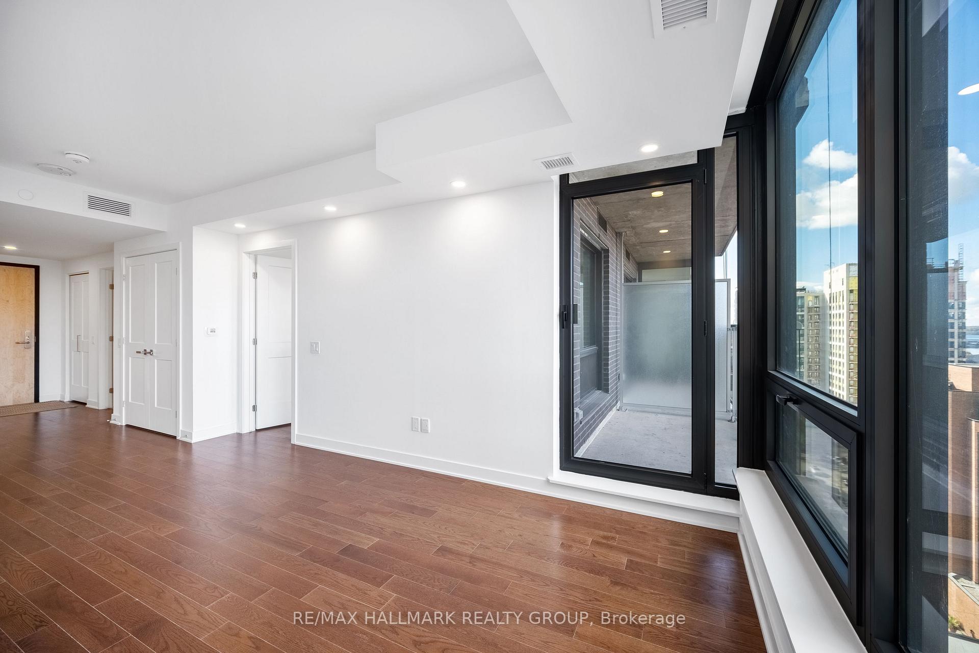Photo 15 of Unit 1403, 340 Queen Street, Ottawa, Ottawa Centre — HOMEH