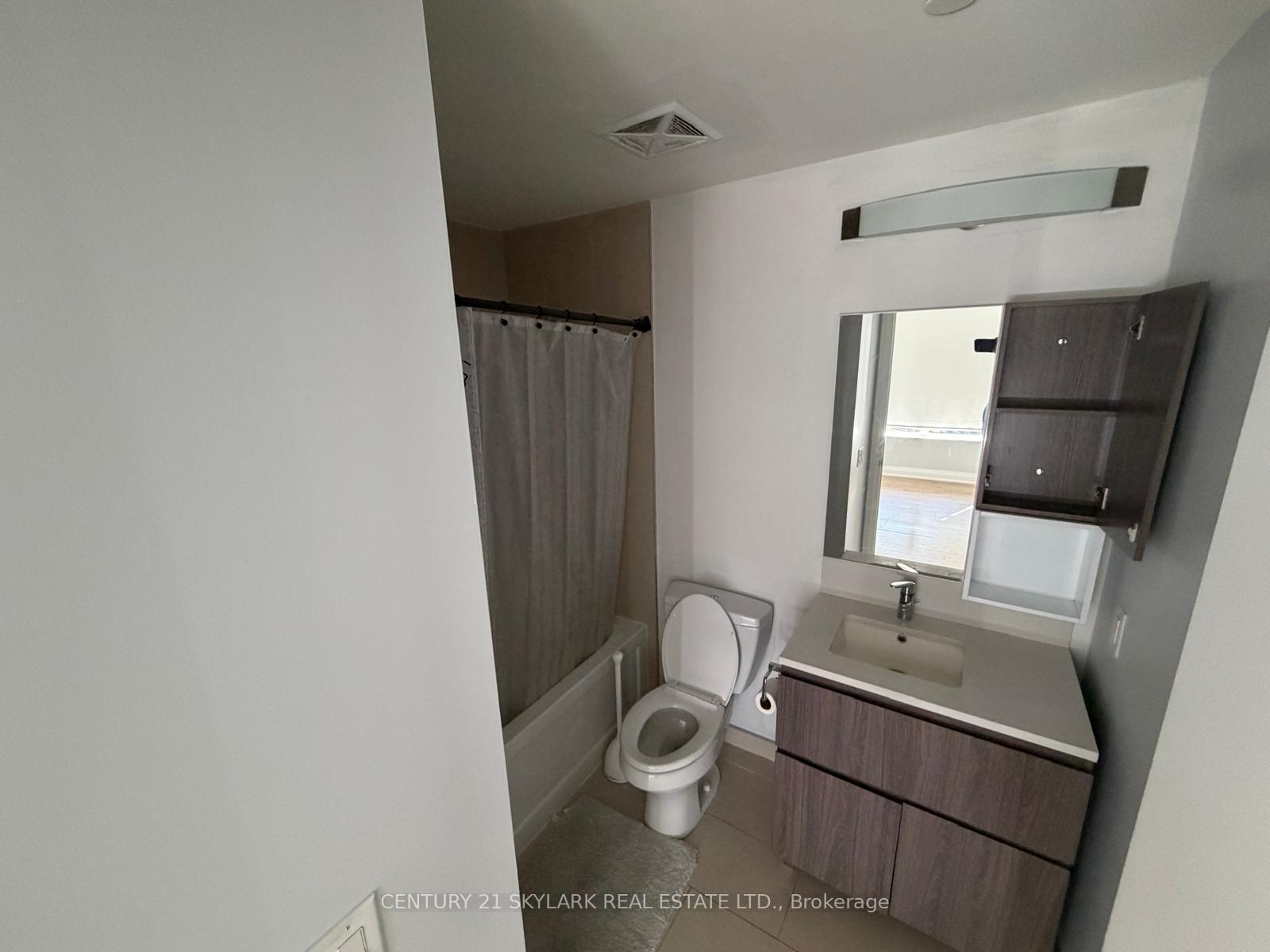 Photo 10 of Unit 1510, 36 Parklawn Road, Etobicoke, Mimico — HOMEH