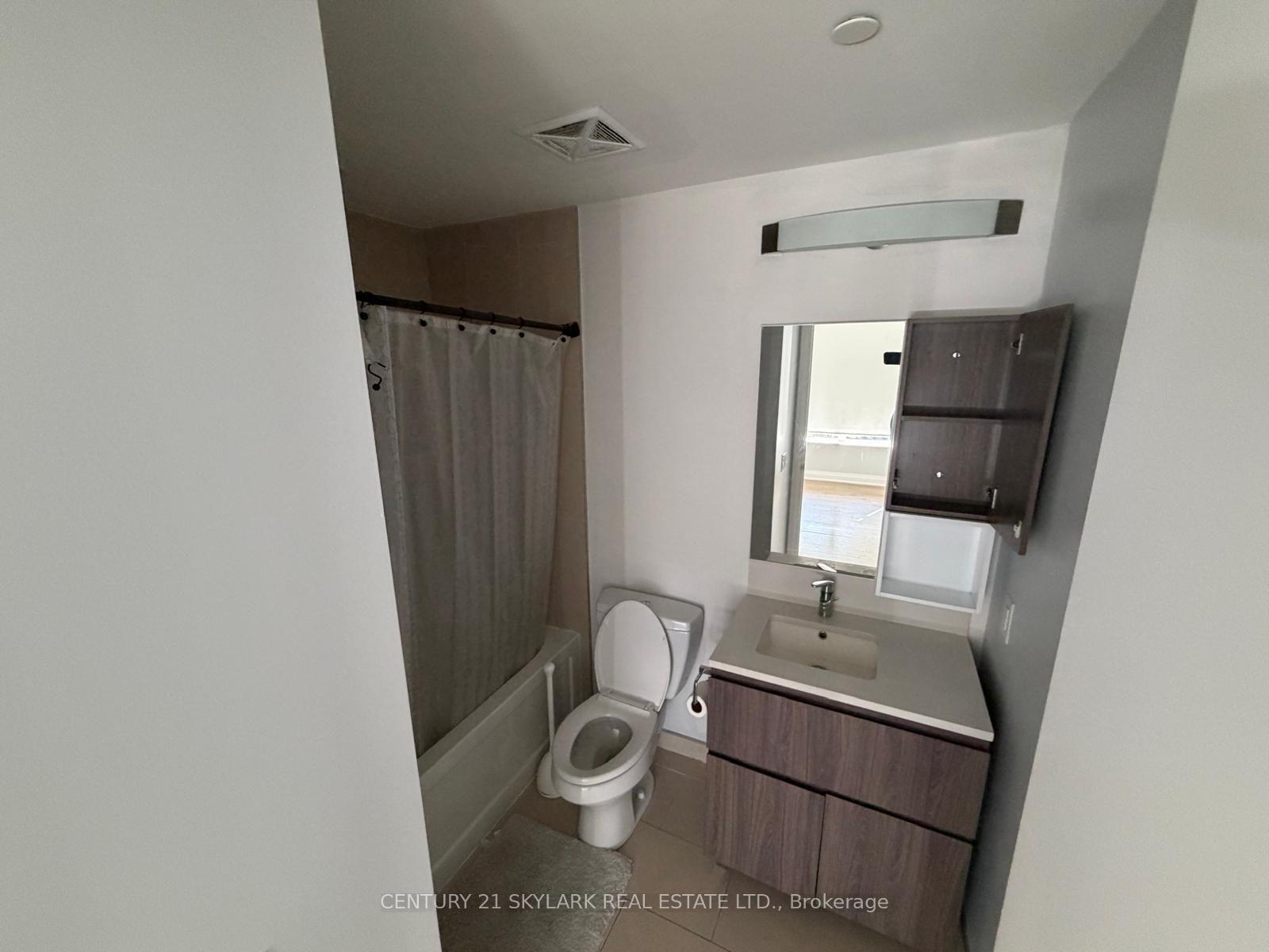 Photo 11 of Unit 1510, 36 Parklawn Road, Etobicoke, Mimico — HOMEH