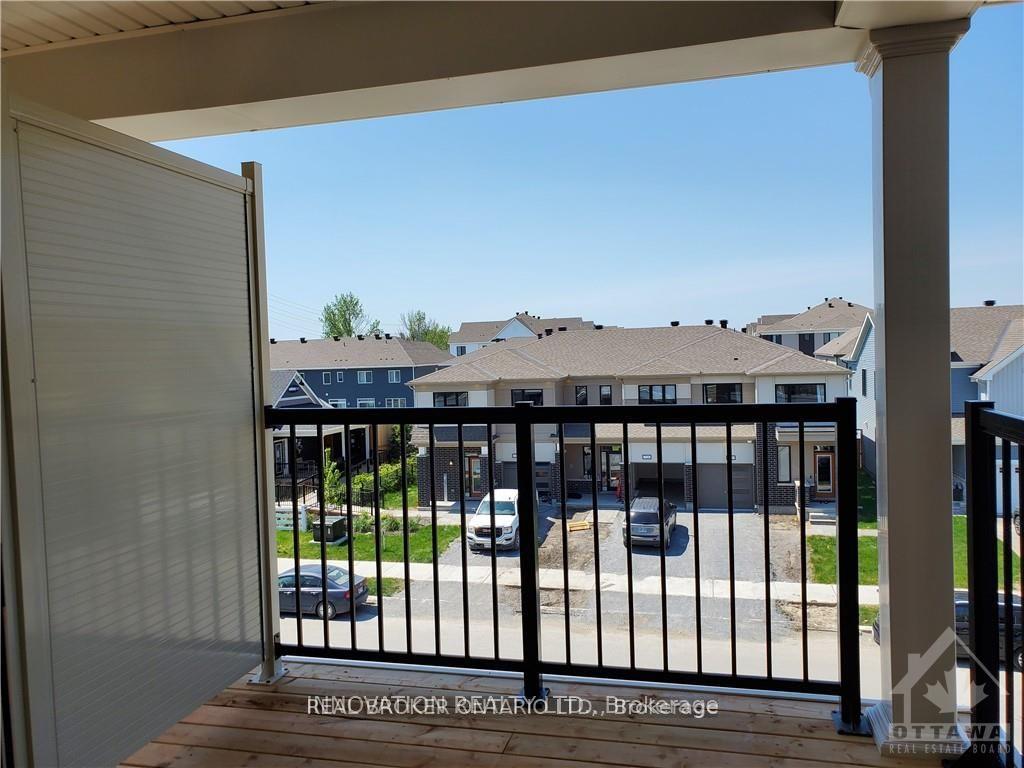 Photo 12 of 719 Rouncey Road, Ottawa, Kanata - Emerald Meadows/Trailwest — HOMEH