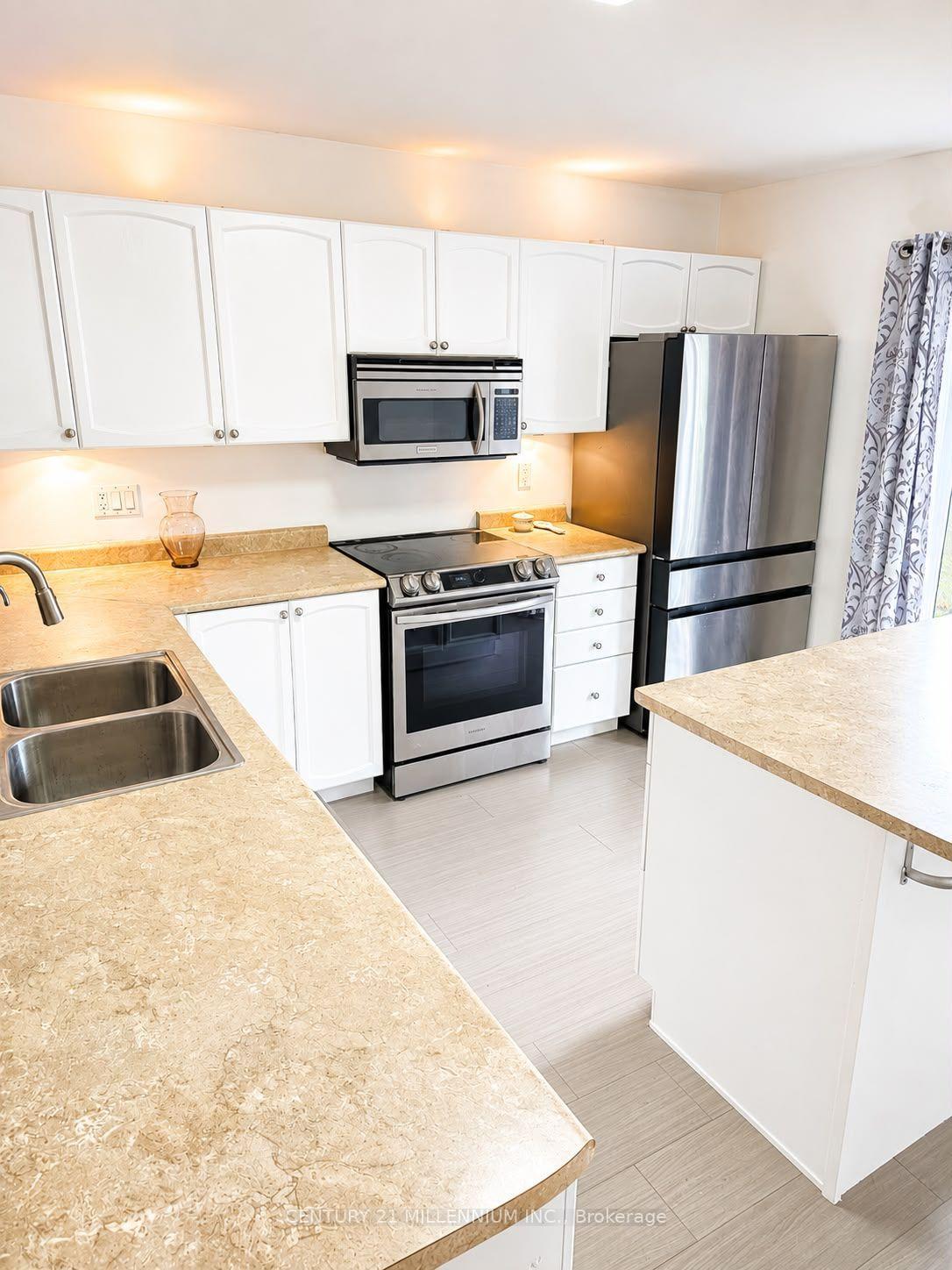 Photo 5 of 89 Masters Drive, Barrie, East Bayfield — HOMEH