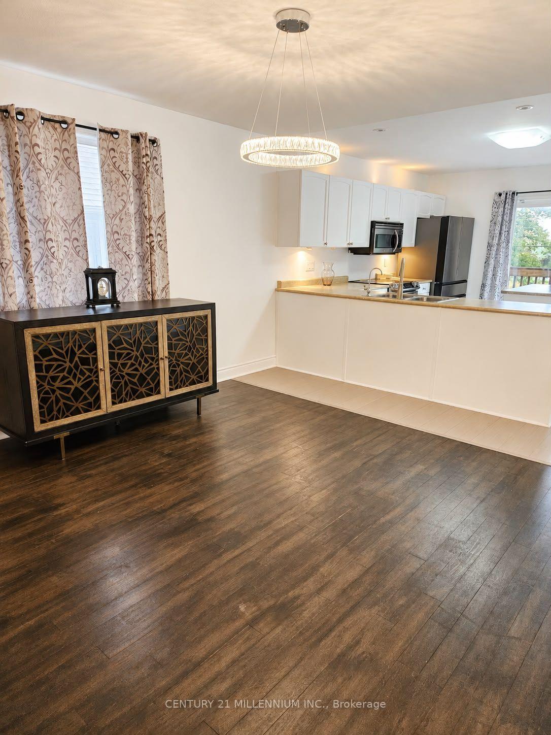 Photo 8 of 89 Masters Drive, Barrie, East Bayfield — HOMEH