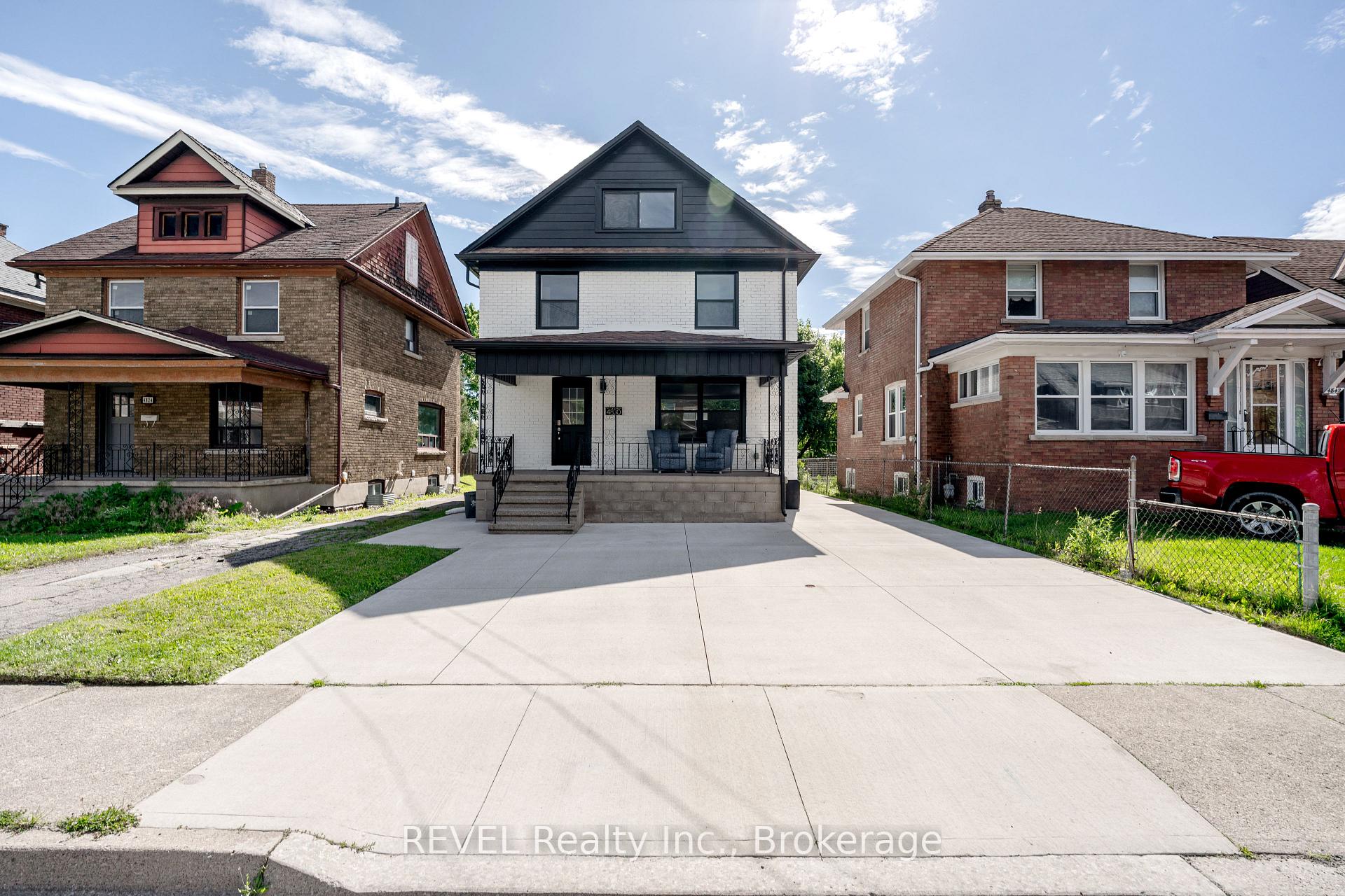 Photo 2 of 4830 Fourth Avenue, Niagara Falls, Cherrywood — HOMEH