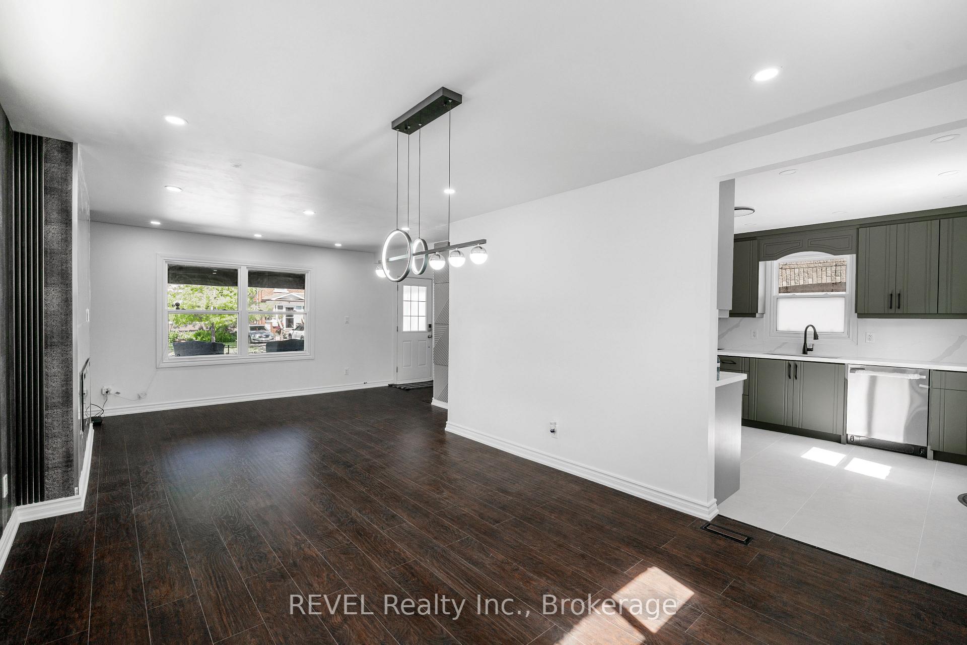 Photo 5 of 4830 Fourth Avenue, Niagara Falls, Cherrywood — HOMEH