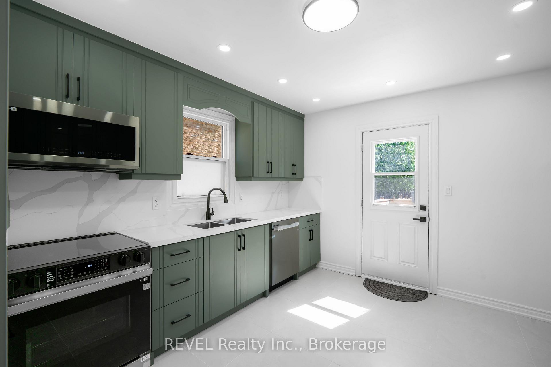Photo 8 of 4830 Fourth Avenue, Niagara Falls, Cherrywood — HOMEH