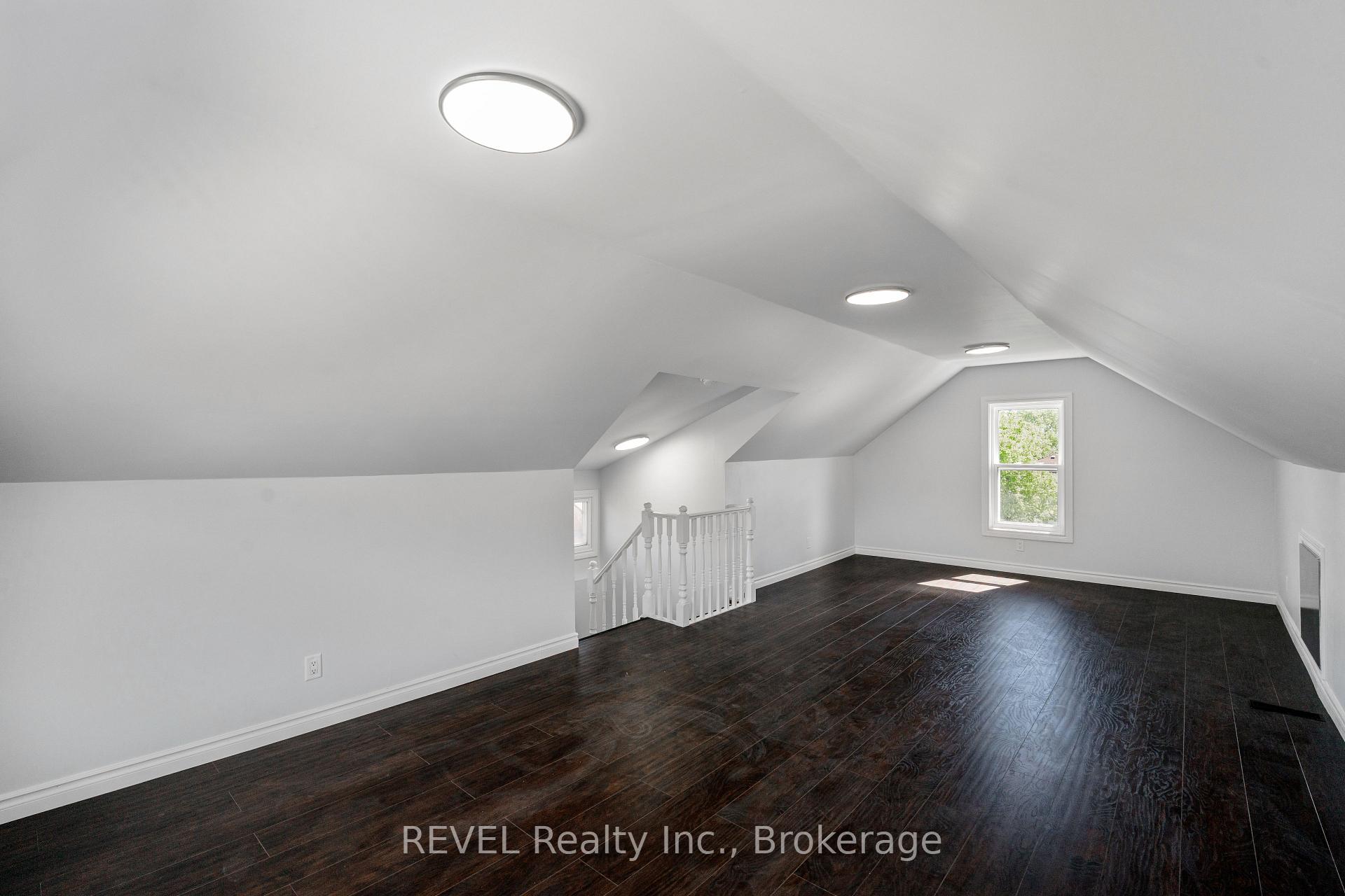 Photo 18 of 4830 Fourth Avenue, Niagara Falls, Cherrywood — HOMEH