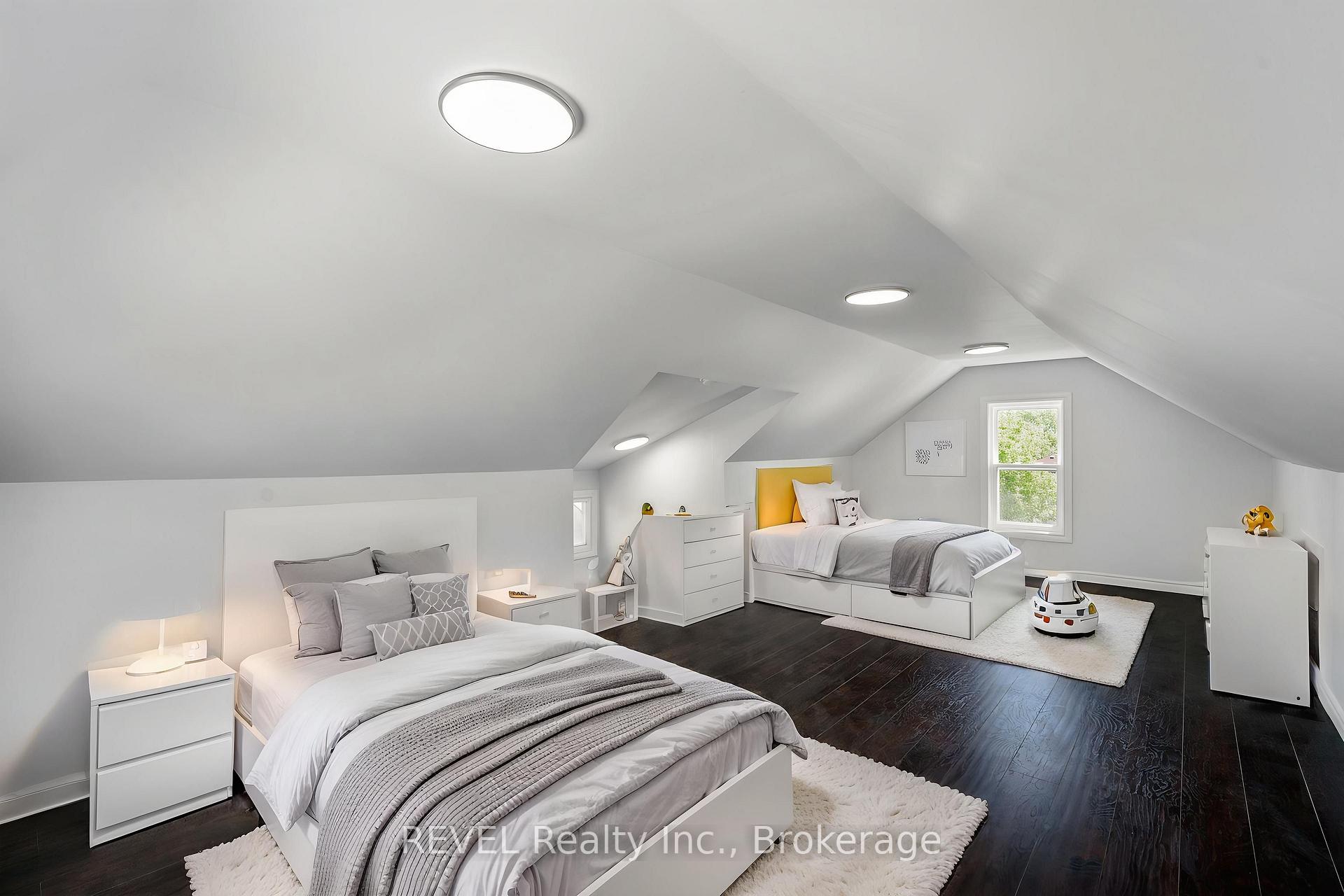 Photo 19 of 4830 Fourth Avenue, Niagara Falls, Cherrywood — HOMEH
