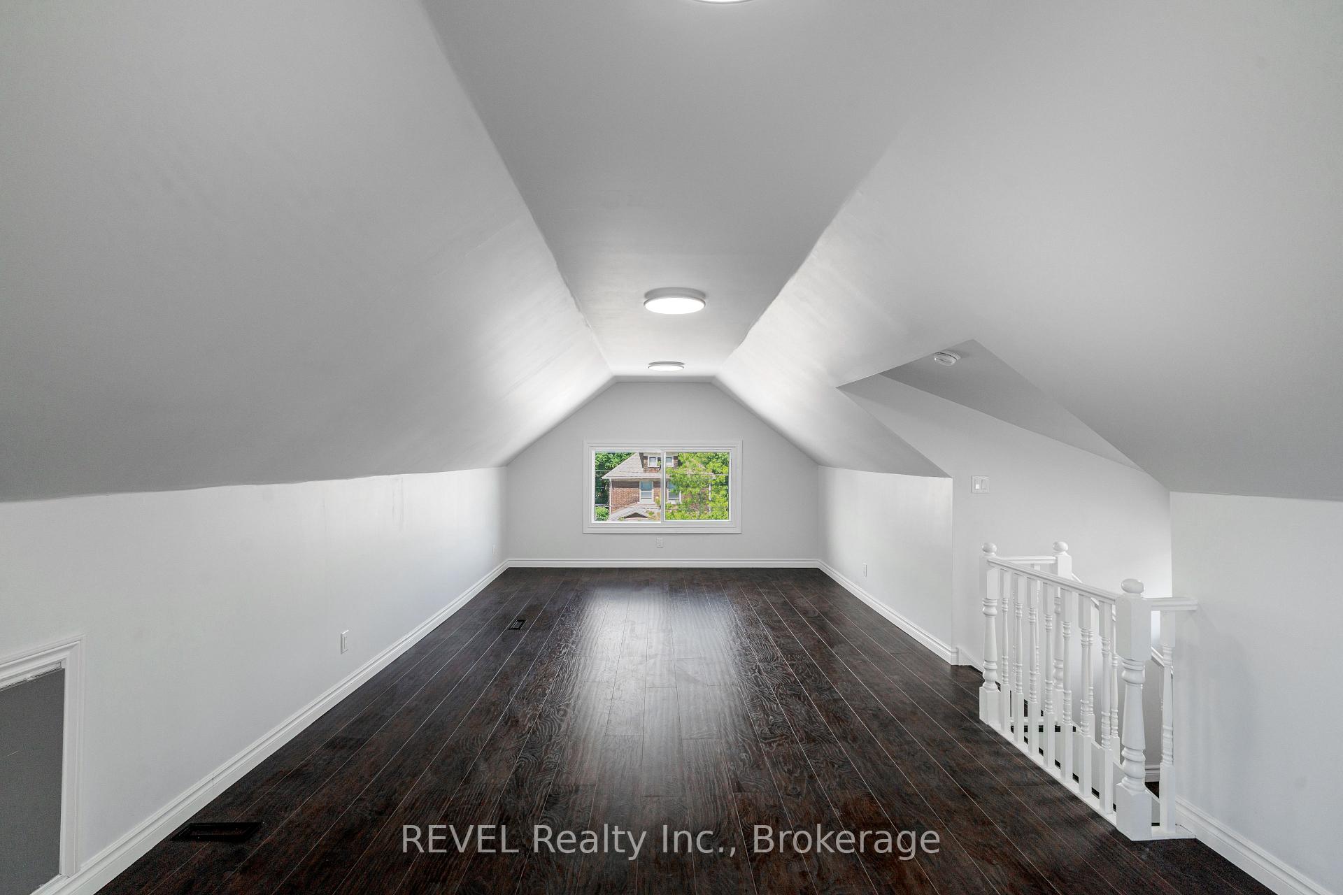 Photo 20 of 4830 Fourth Avenue, Niagara Falls, Cherrywood — HOMEH