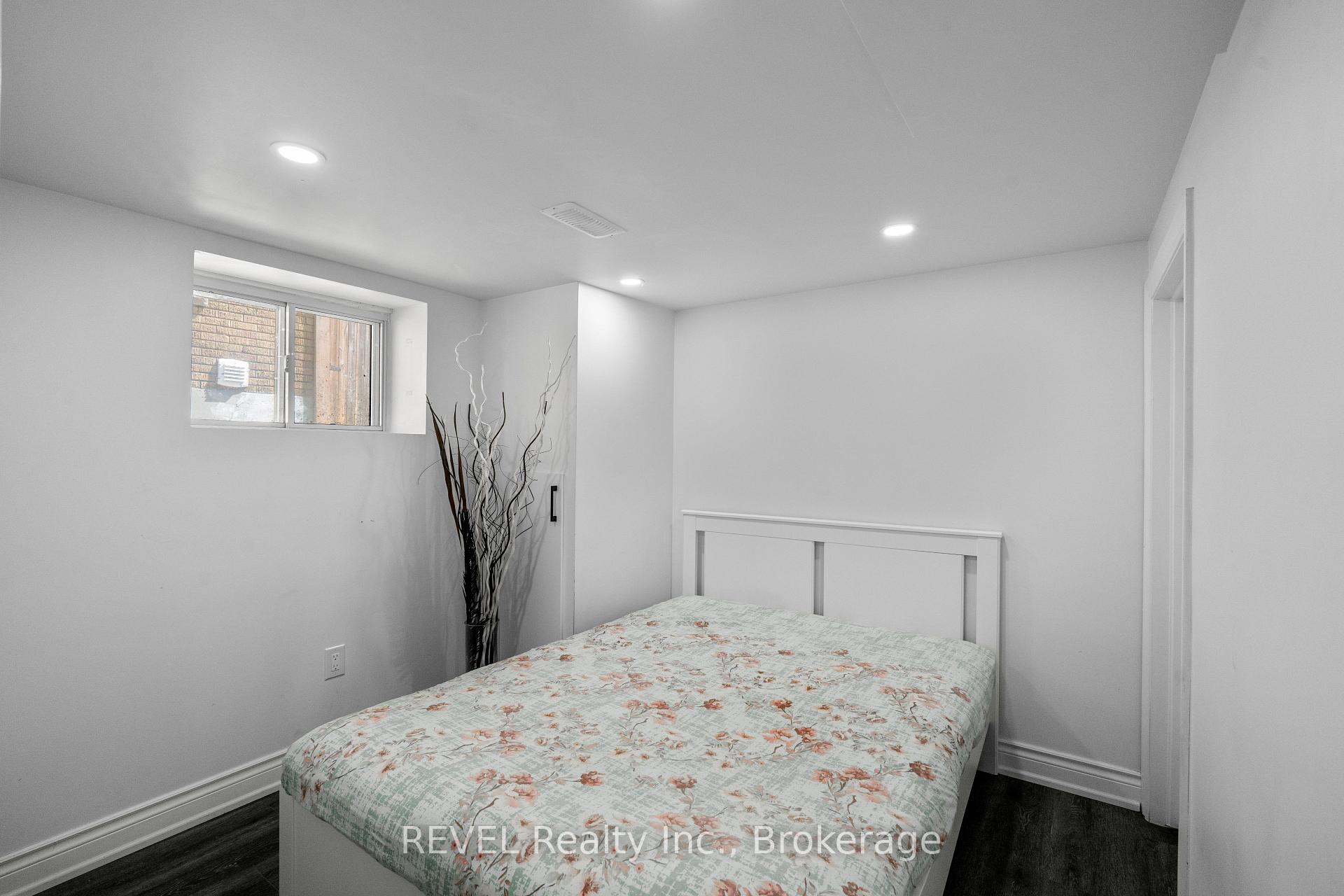Photo 25 of 4830 Fourth Avenue, Niagara Falls, Cherrywood — HOMEH
