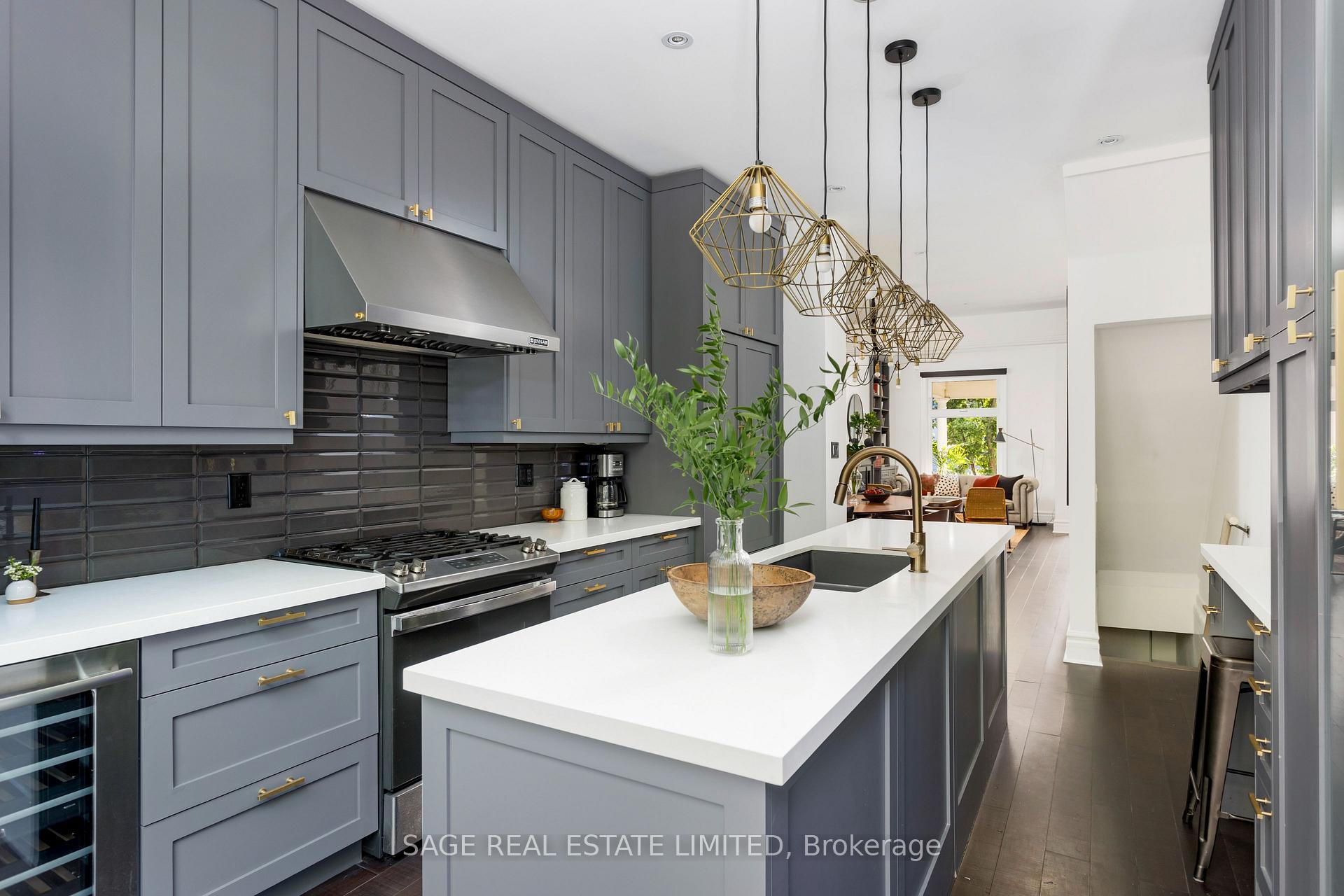 Photo 8 of 195 Boulton Avenue, Toronto, South Riverdale — HOMEH