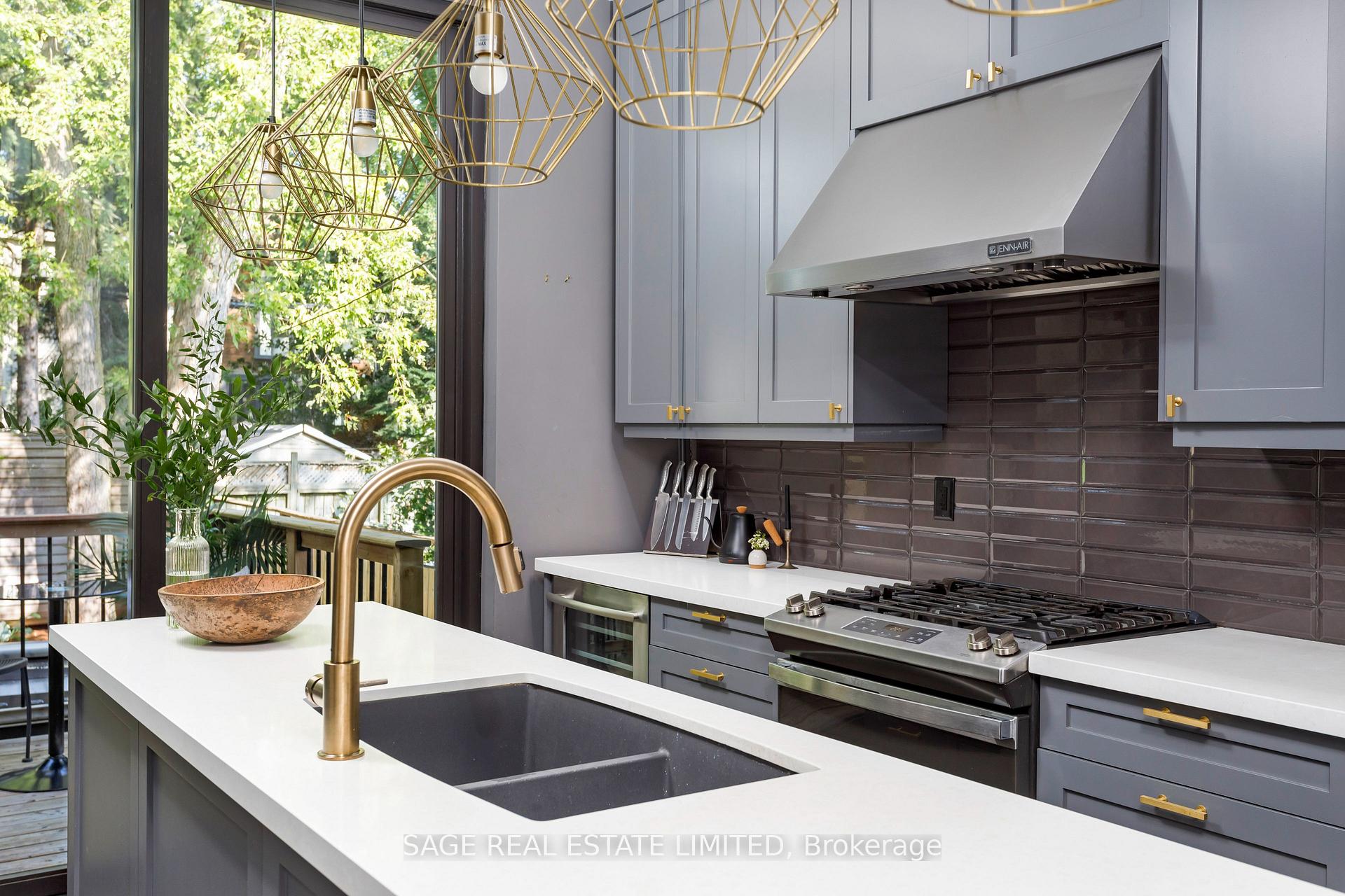 Photo 10 of 195 Boulton Avenue, Toronto, South Riverdale — HOMEH