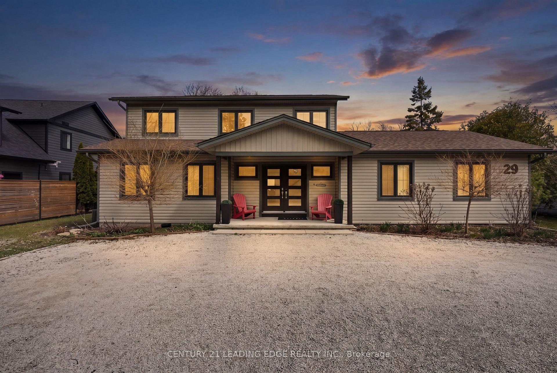 Photo 2 of 29 St. Clair Street, Collingwood — HOMEH