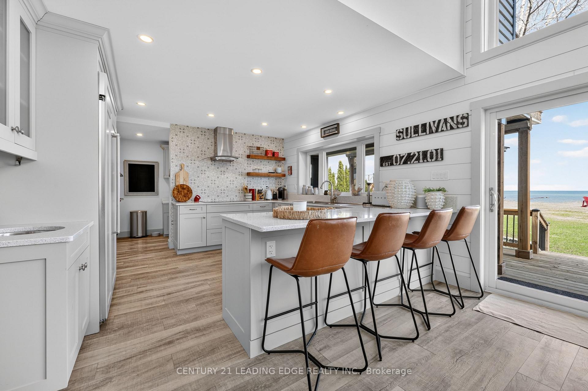 Photo 13 of 29 St. Clair Street, Collingwood — HOMEH