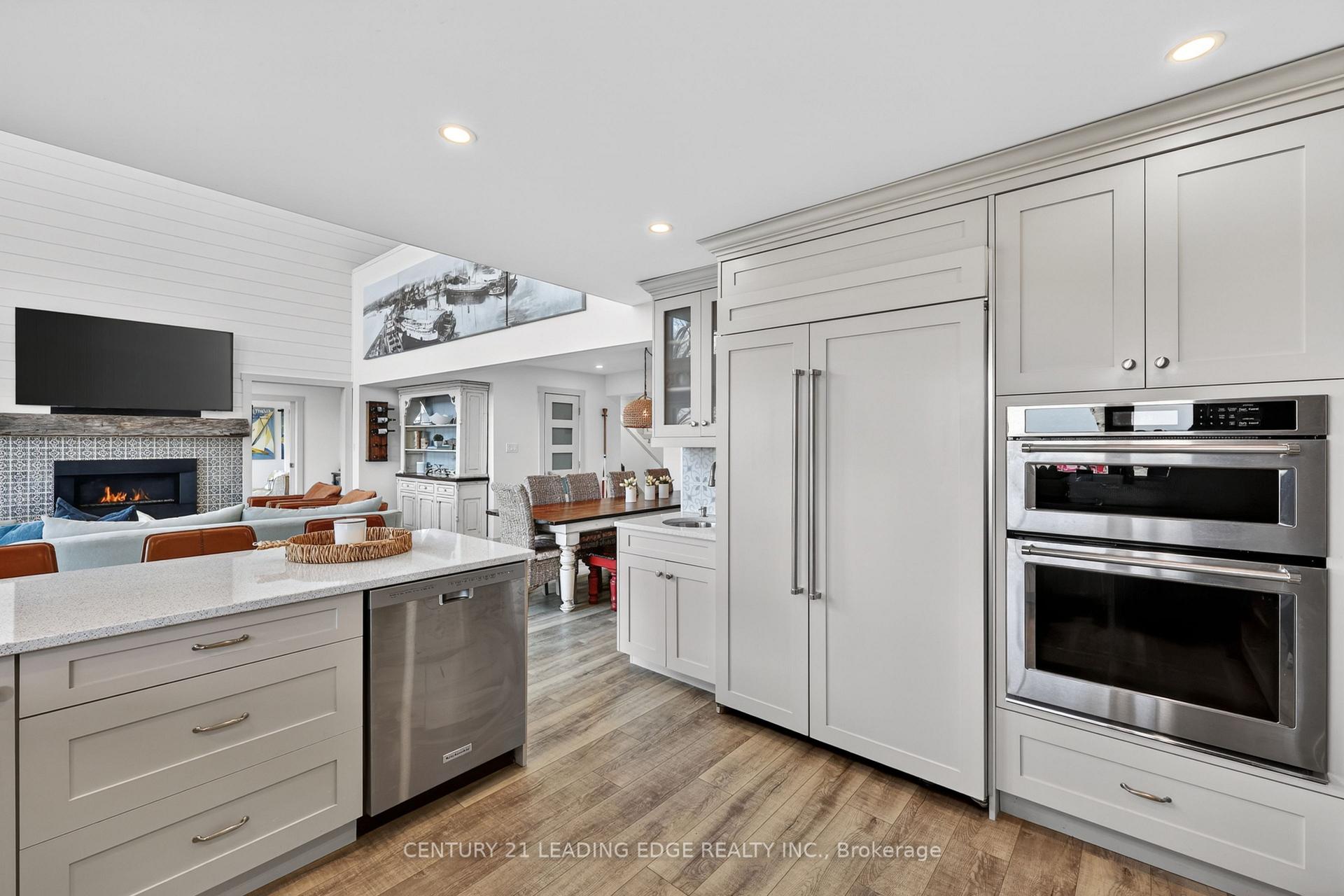 Photo 16 of 29 St. Clair Street, Collingwood — HOMEH