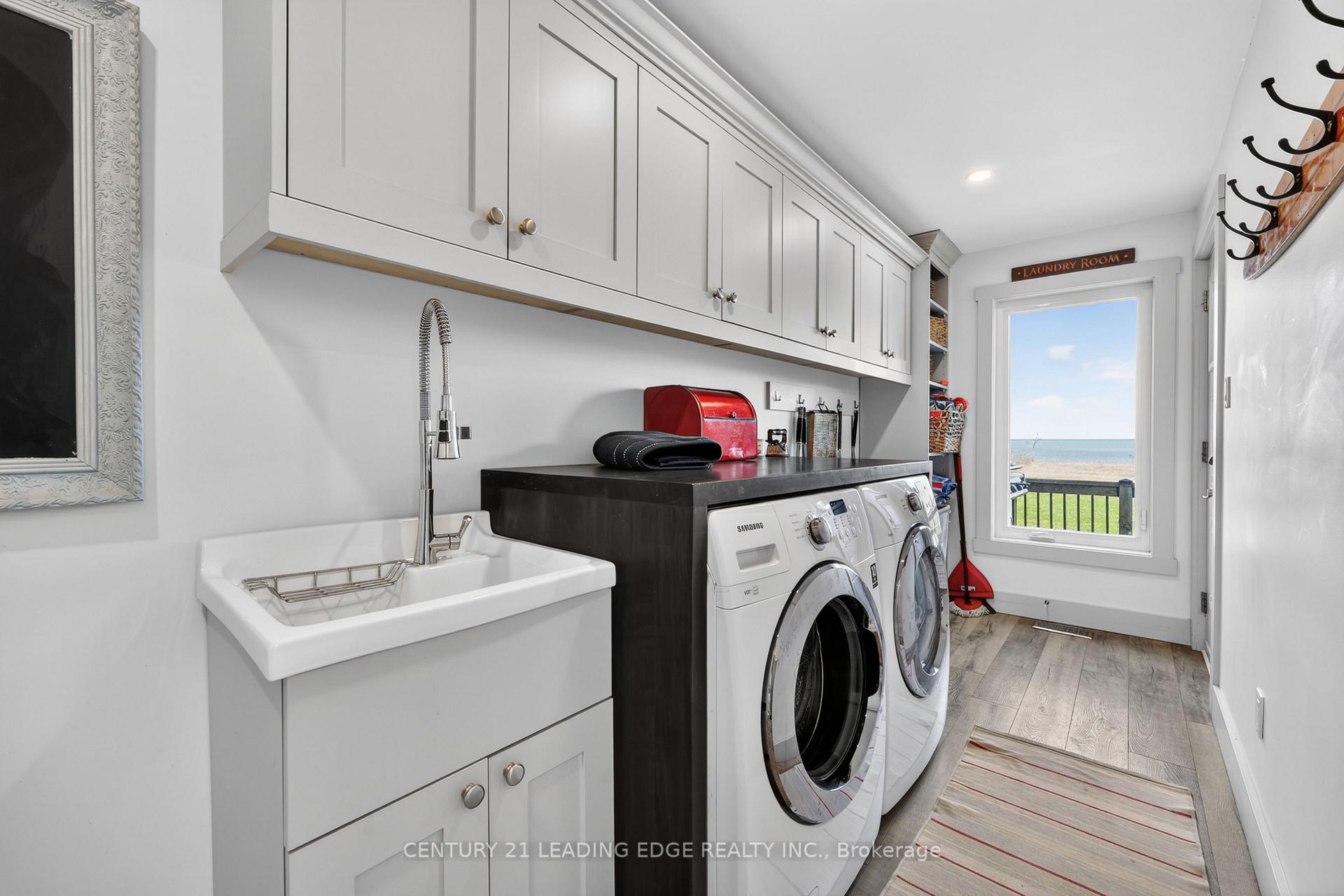 Photo 18 of 29 St. Clair Street, Collingwood — HOMEH