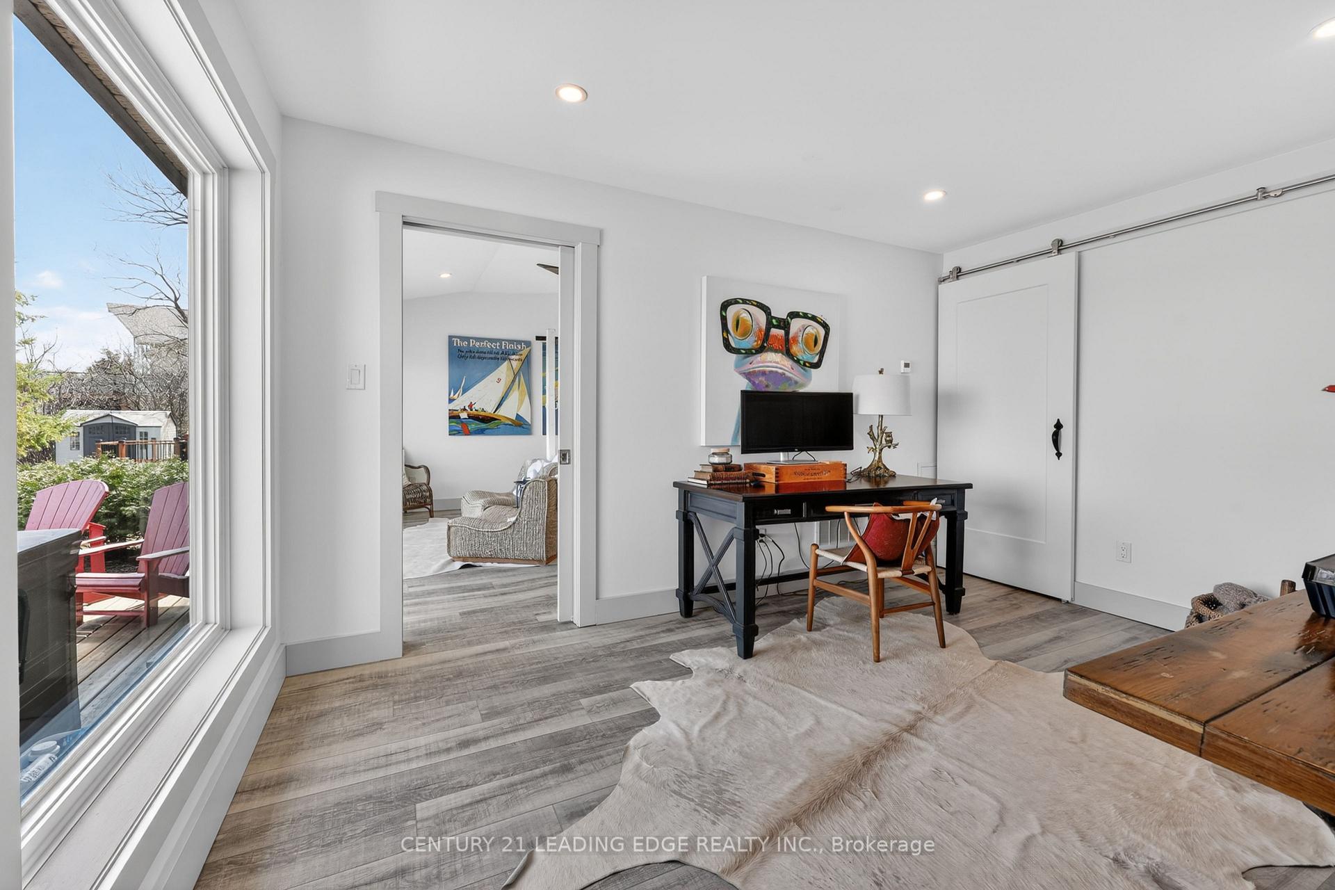 Photo 20 of 29 St. Clair Street, Collingwood — HOMEH