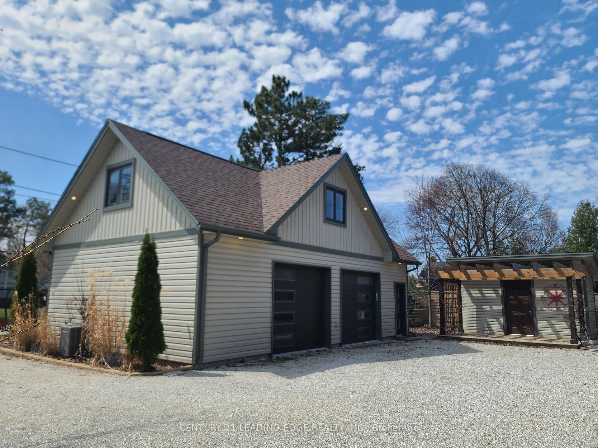 Photo 36 of 29 St. Clair Street, Collingwood — HOMEH