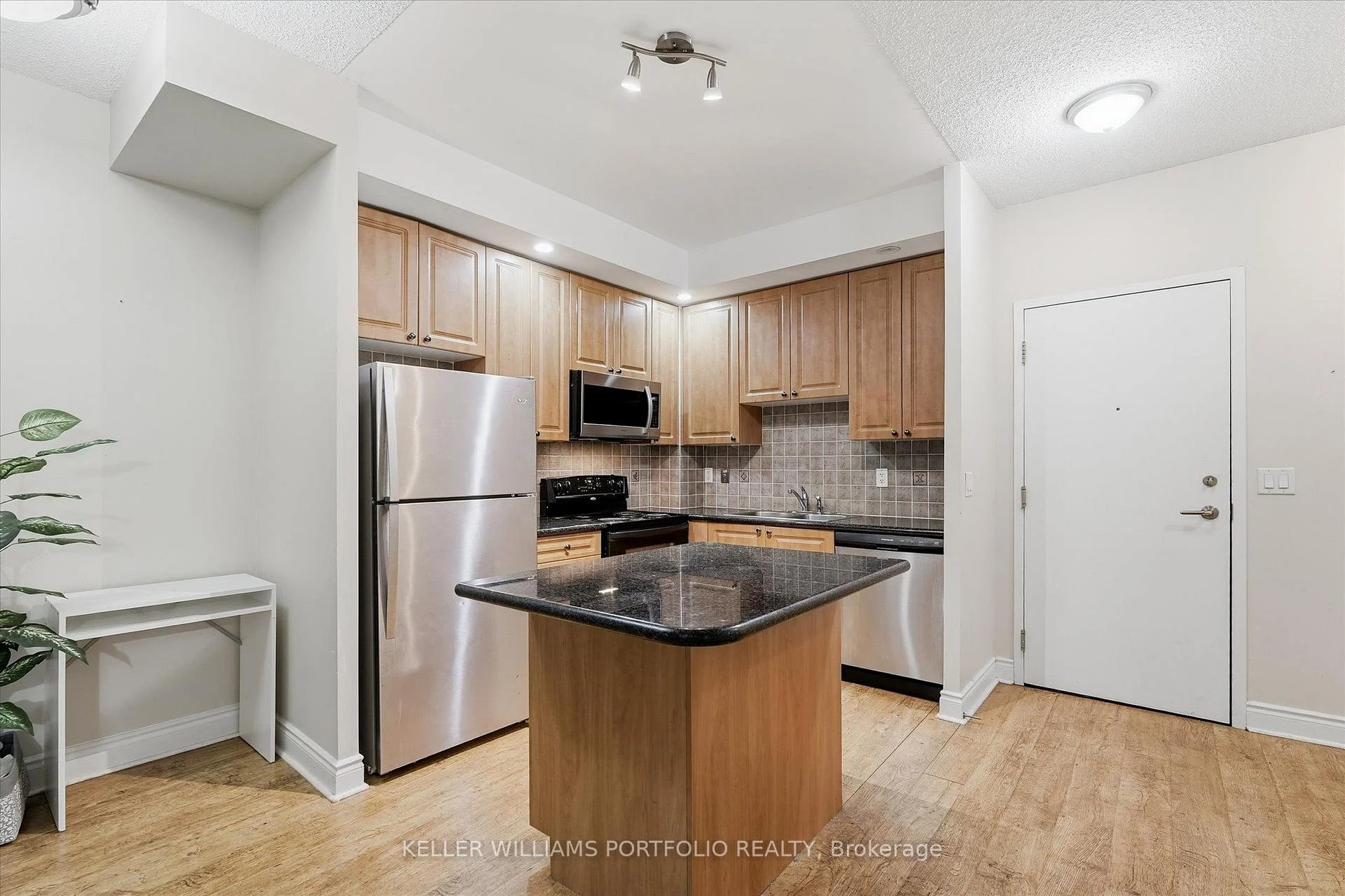 Photo 6 of Unit 133, 33 Cox Boulevard, Markham, Unionville — HOMEH